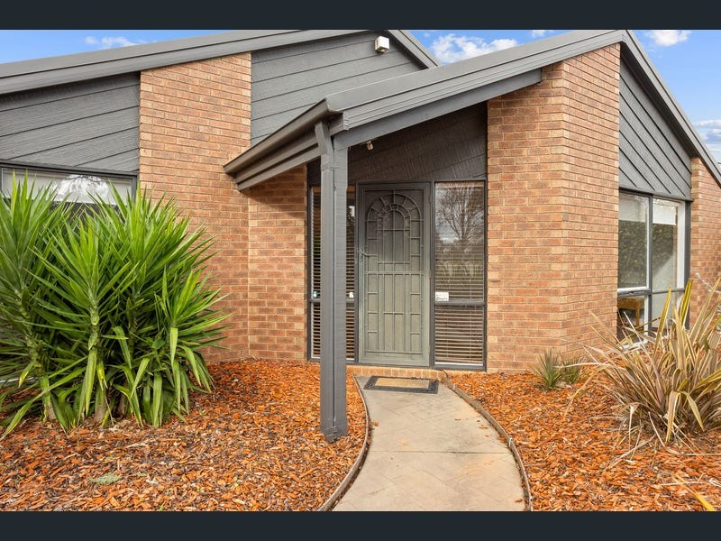 89 Waverley Park Drive, Cranbourne North, VIC 3977