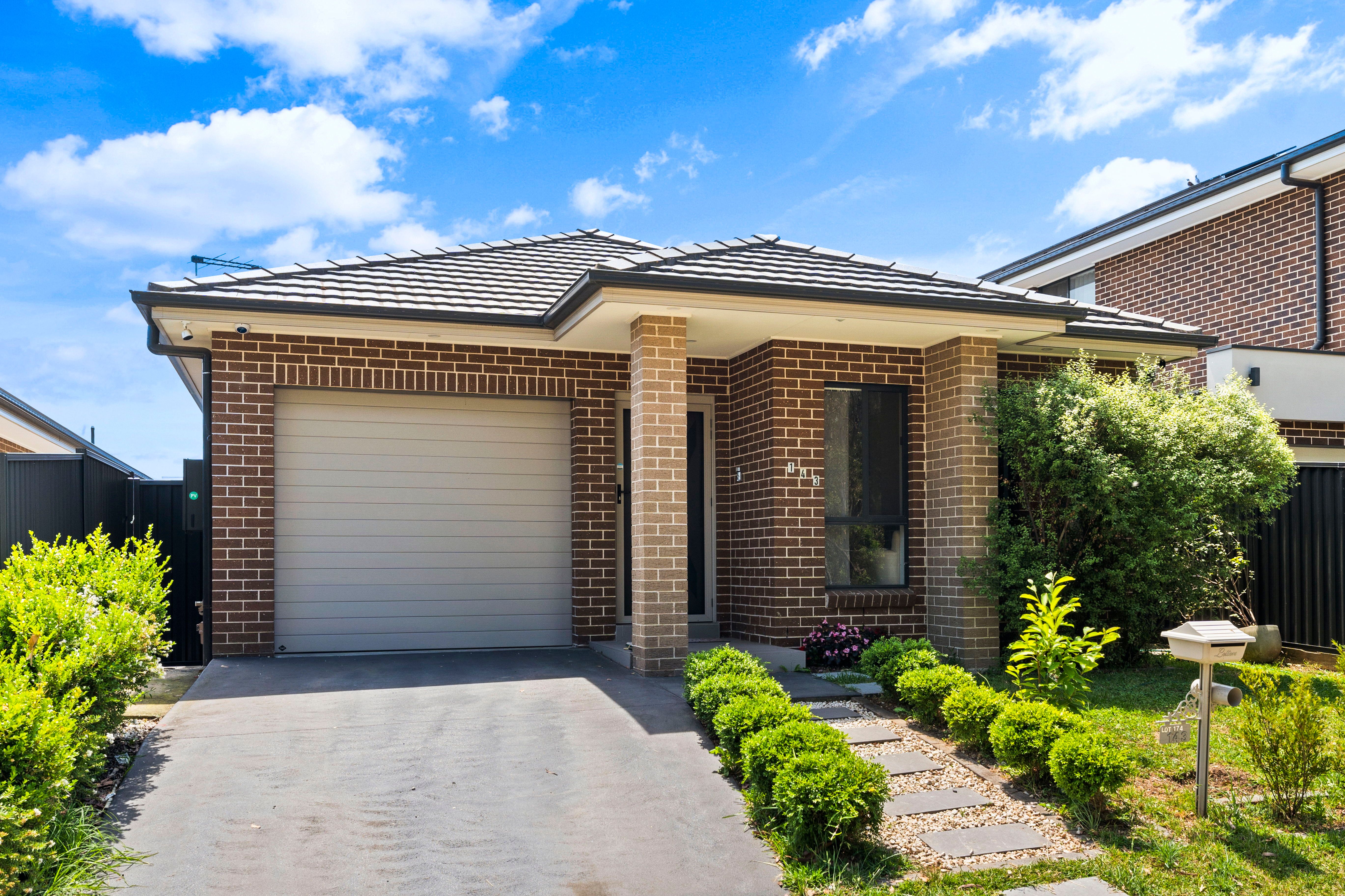 143 Sixteenth Avenue , Austral NSW 2179