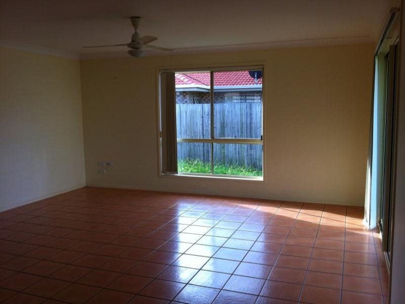 4 David Close, Scarborough, QLD 4020
