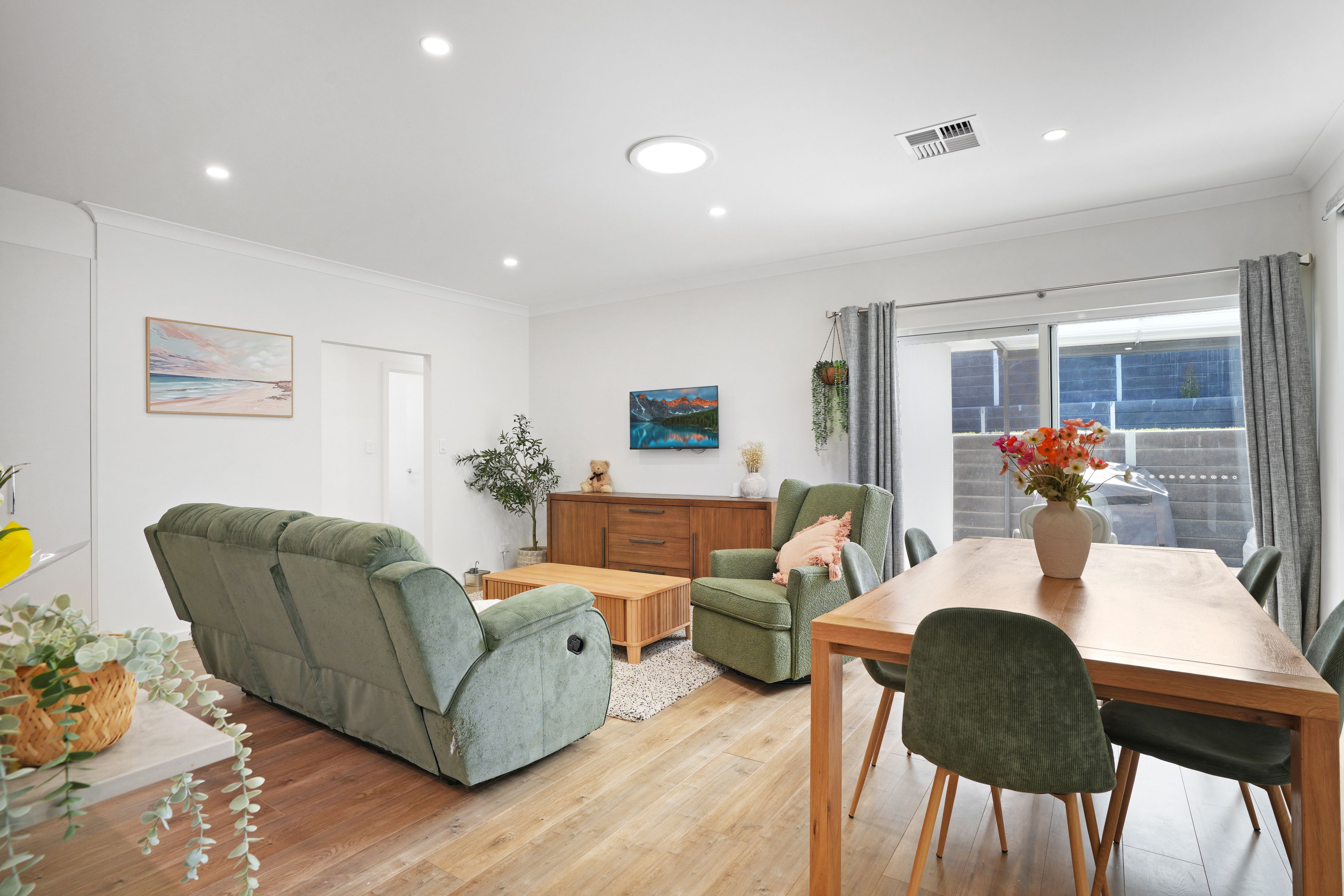 42 Highview Drive — photo 7 of 10