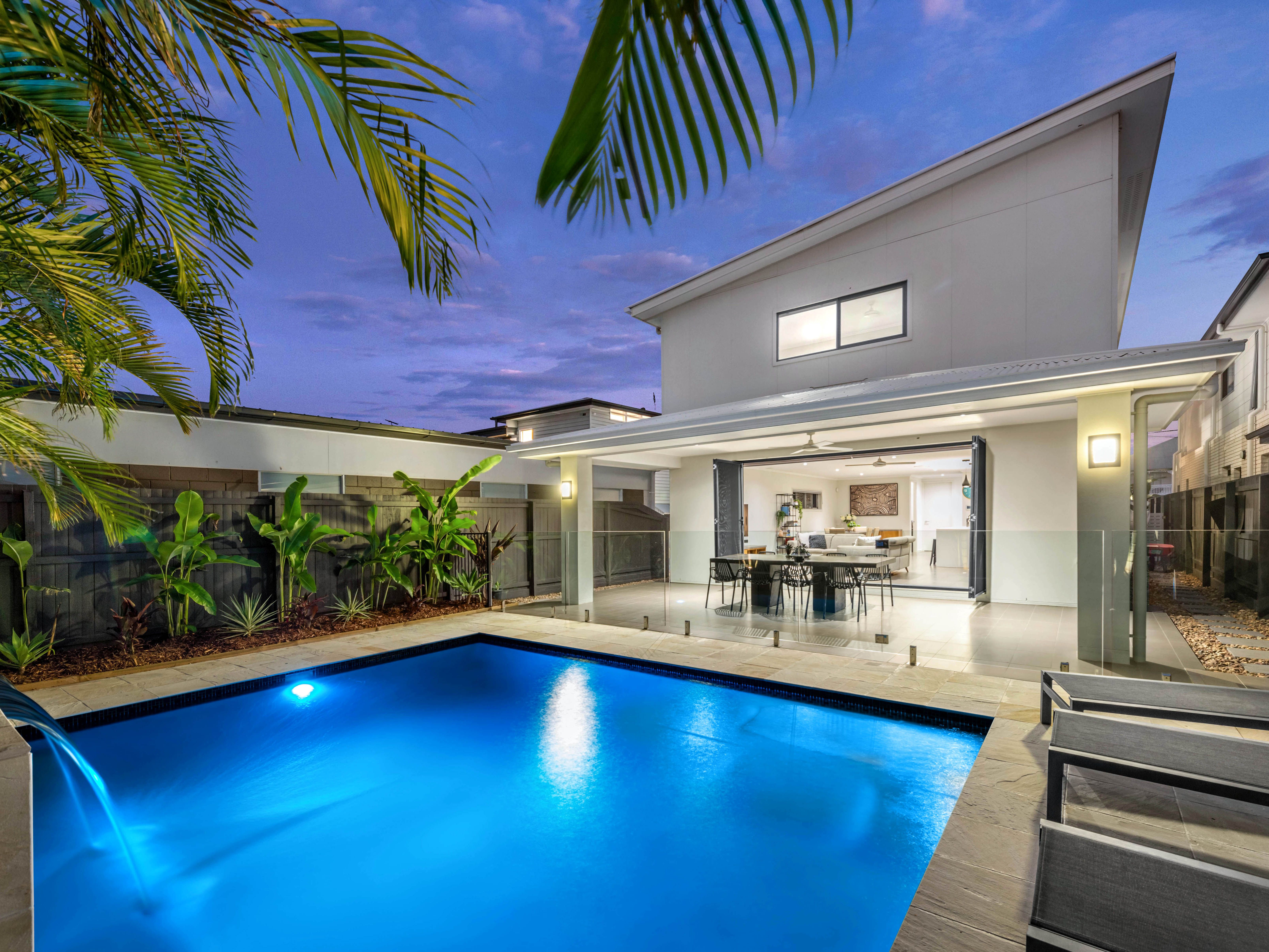 14 Ure Street, Hendra QLD 4011