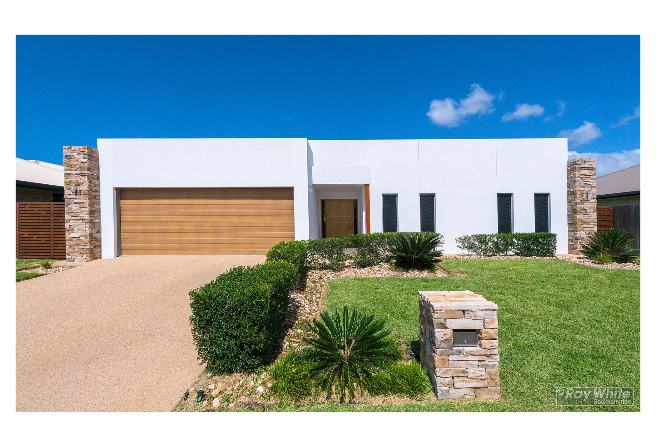 11 Mistletoe Avenue, Norman Gardens QLD 4701