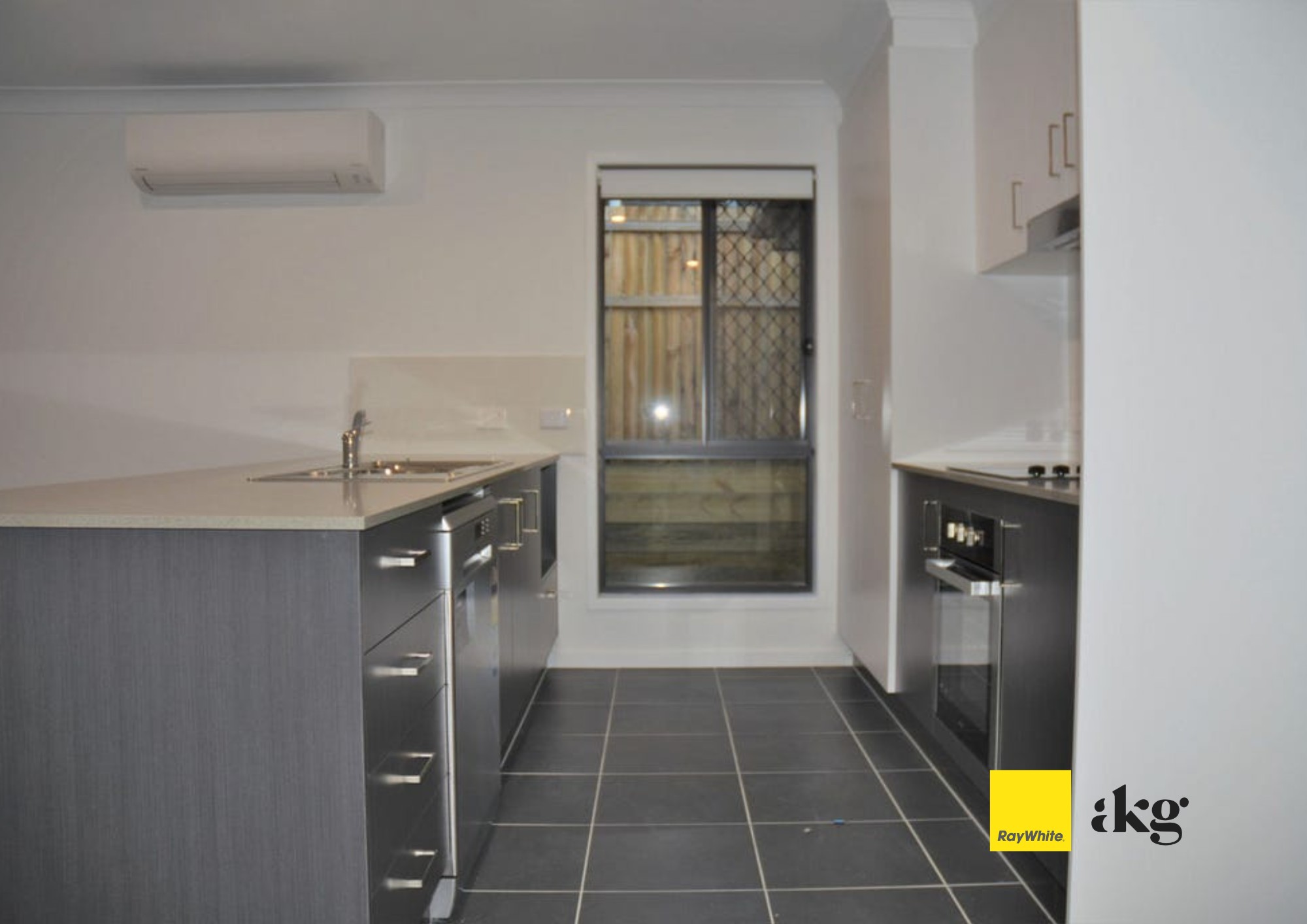14 Haymarket Street, FLAGSTONE, QLD 4280