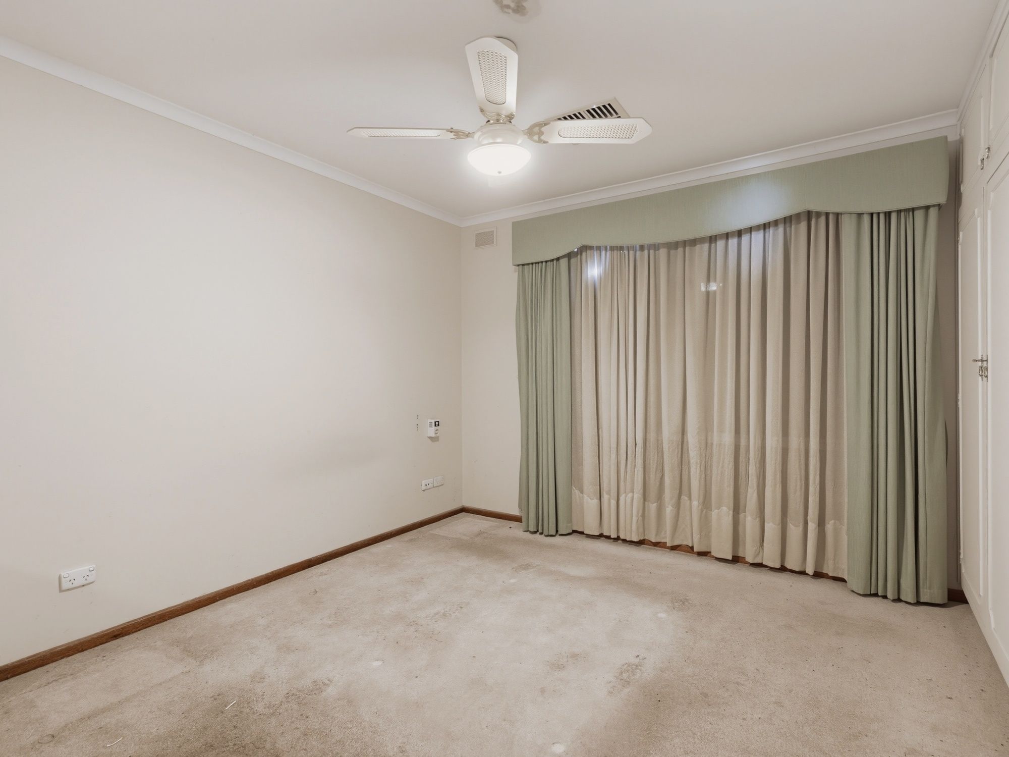 36 Prince Charles Street — photo 8 of 14