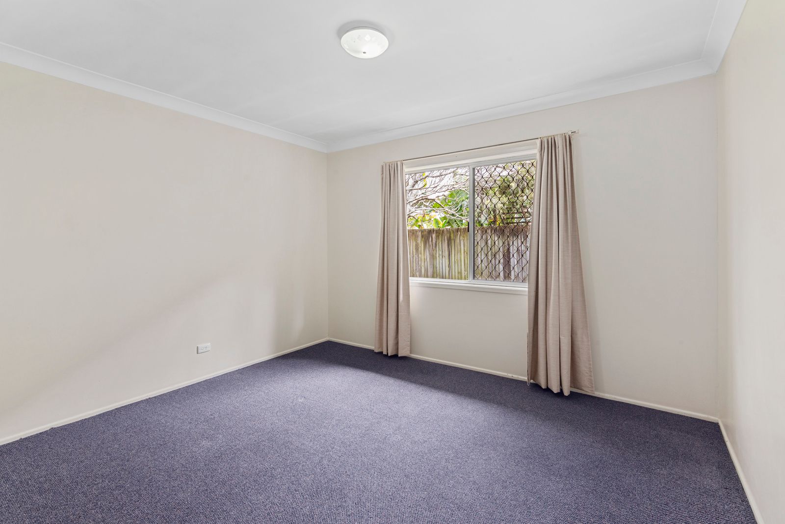 484 & 486 Coolangatta Road — photo 14 of 22