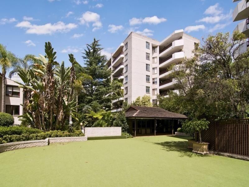 2 Artarmon Road, Willoughby NSW 2068
