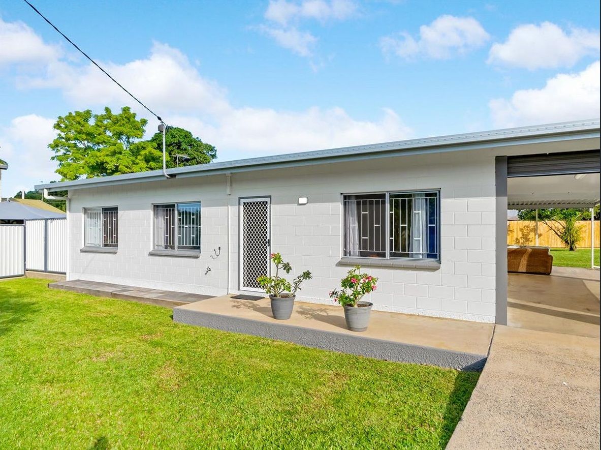 7 Carina Close, White Rock, QLD 4868