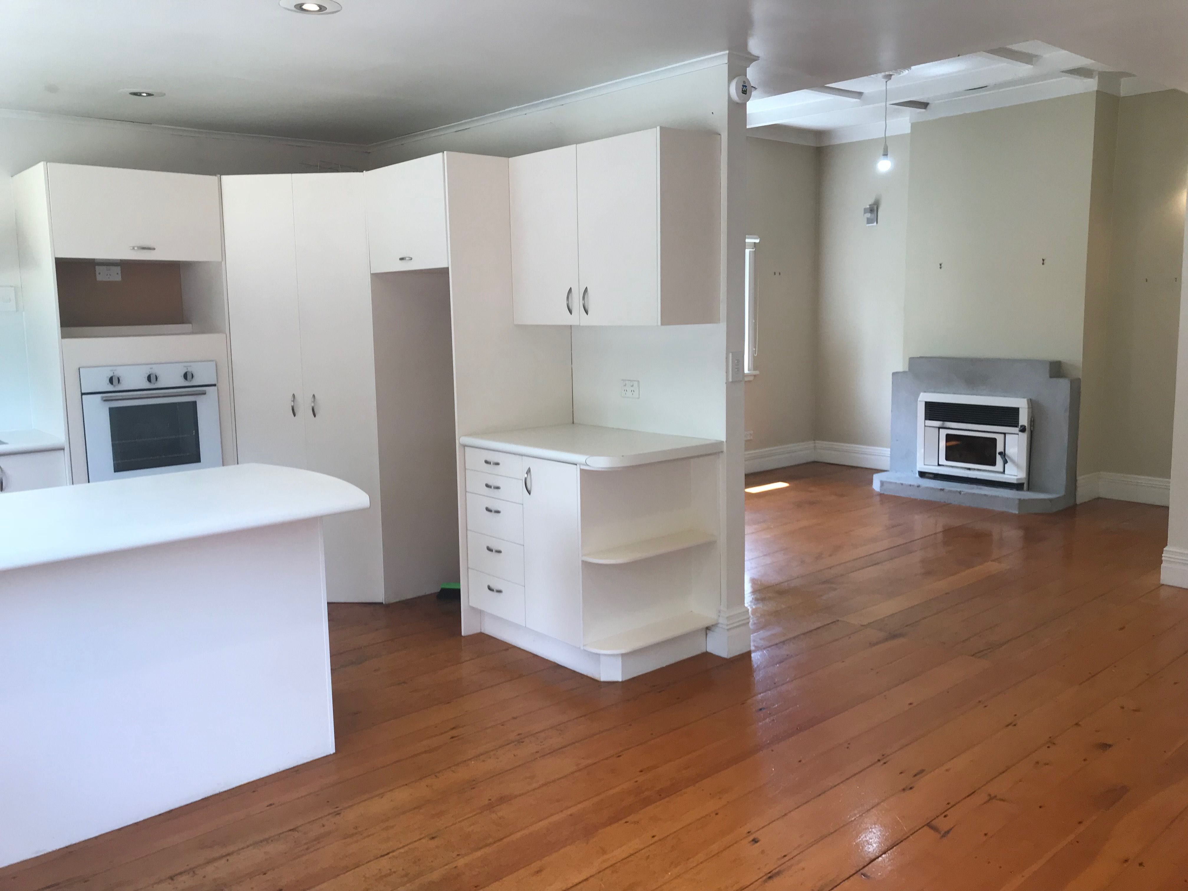 12 Buxton Street, Point Chevalier, Auckland City