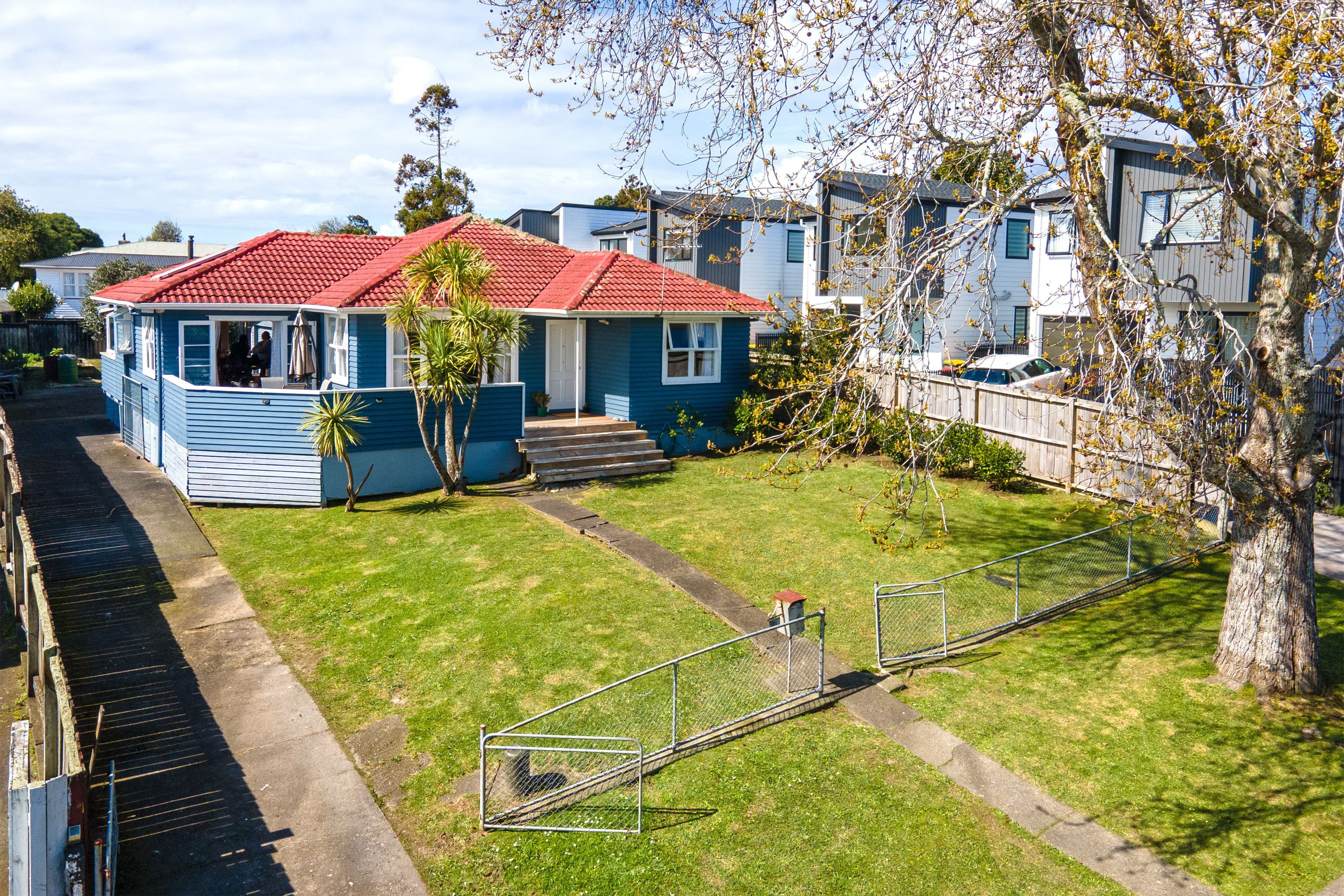 7 Larissa Avenue, Henderson, Waitakere City
