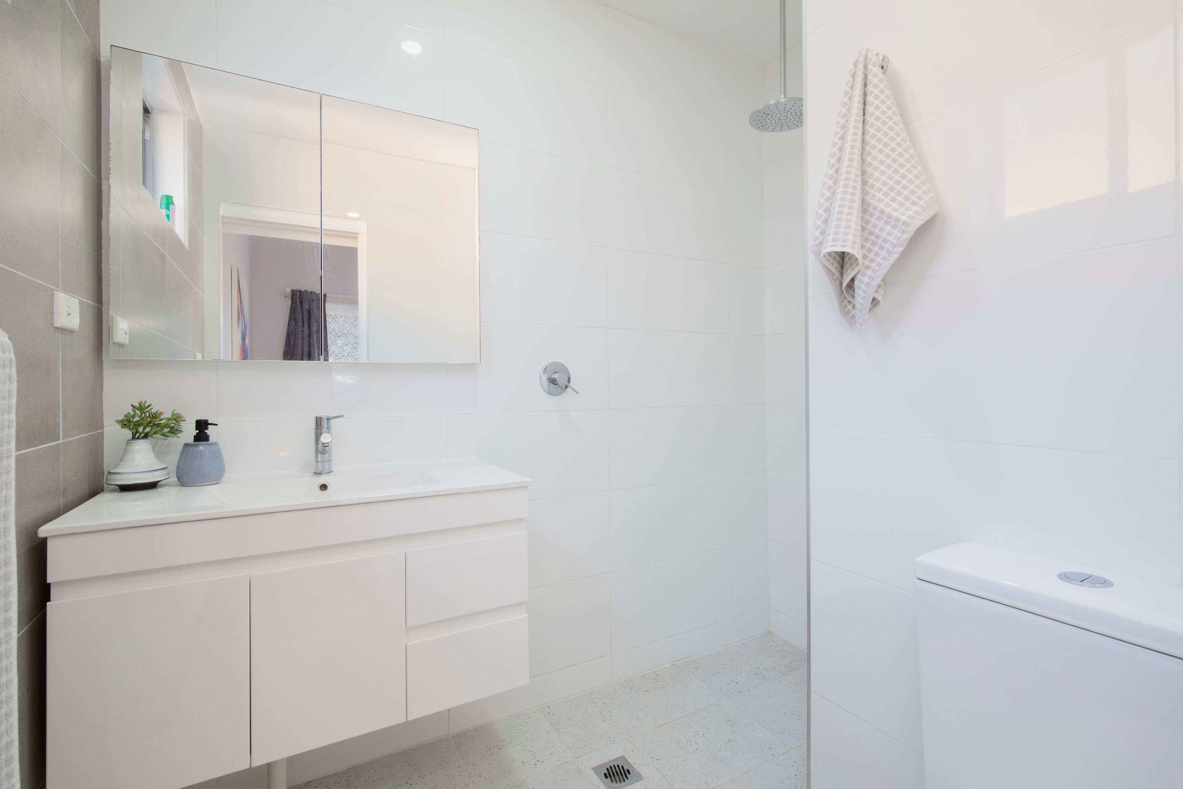 48 Gordon Avenue — photo 18 of 26