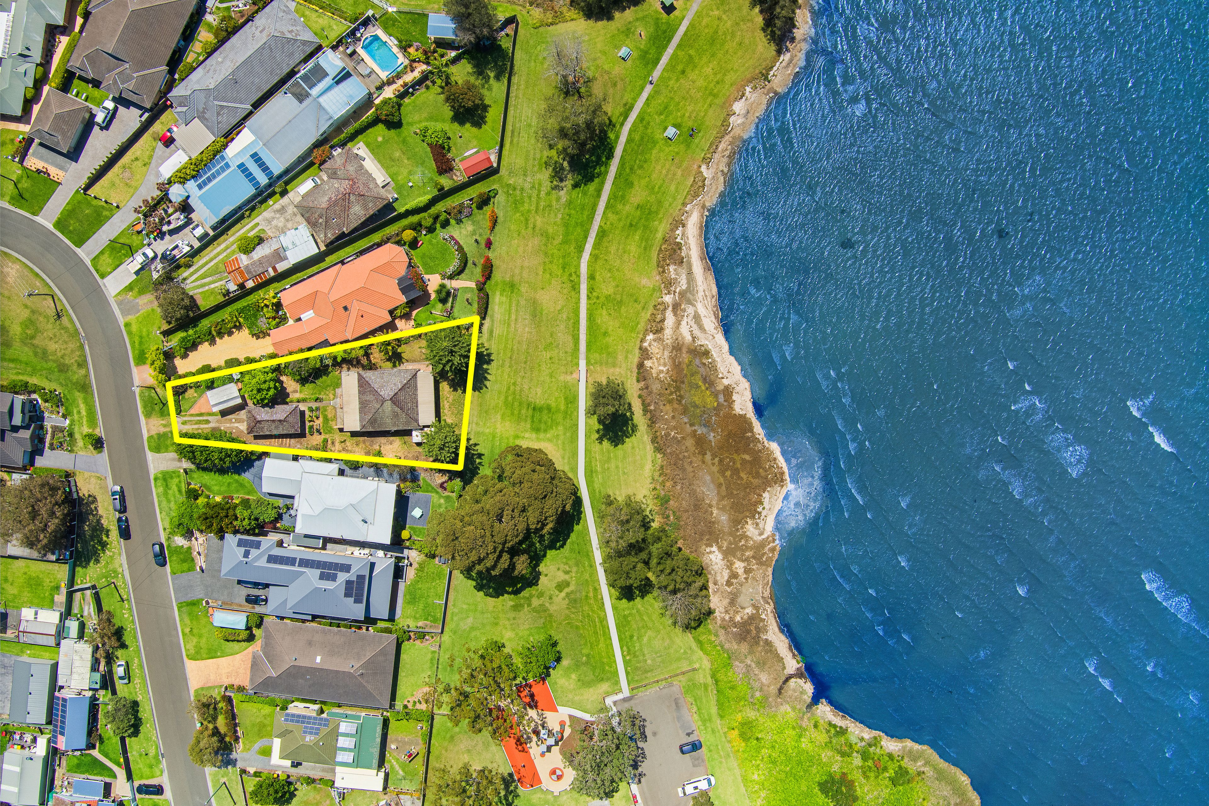 69 The Boulevarde, Oak Flats, NSW 2529