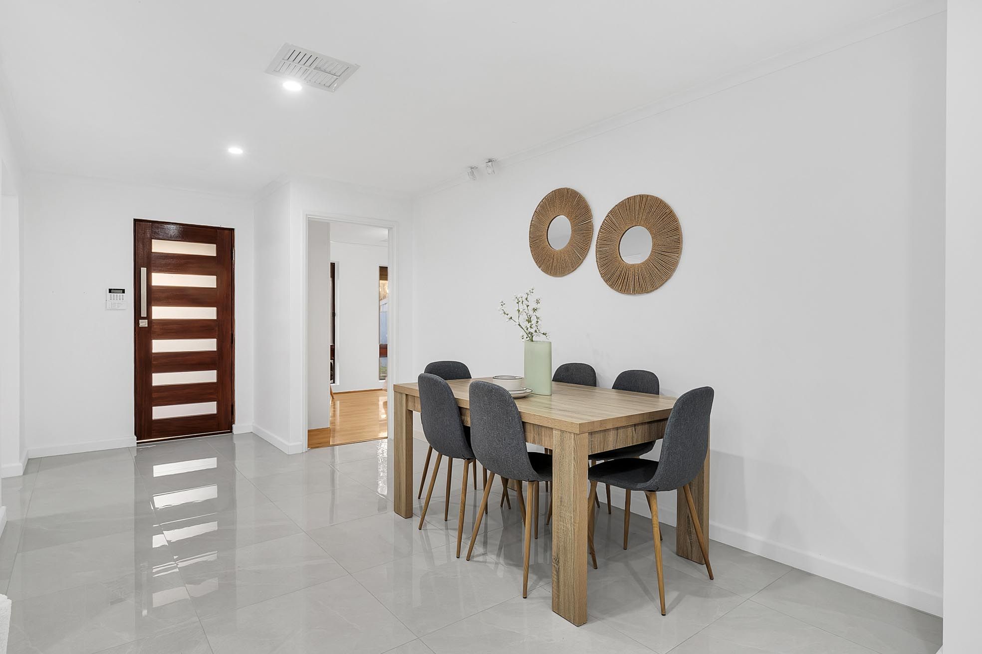 5 Henderson Avenue — photo 7 of 22
