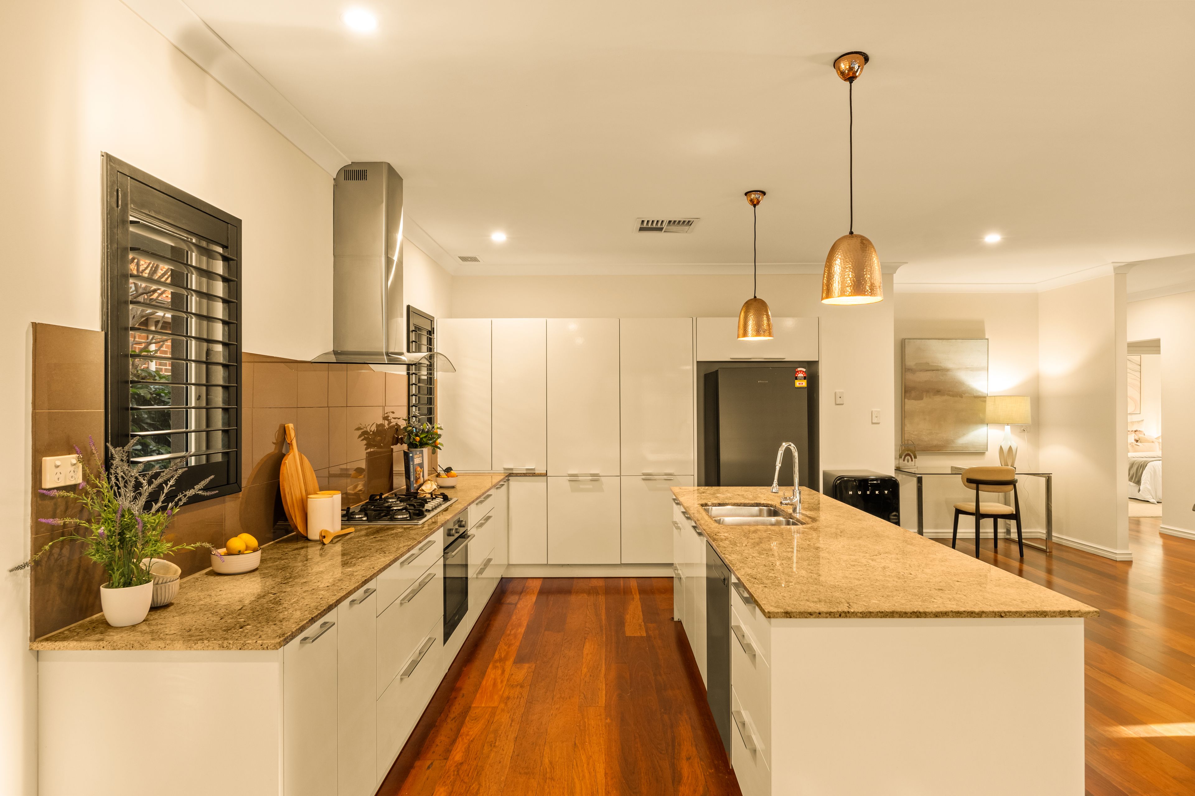 16 Bath Street — photo 4 of 19