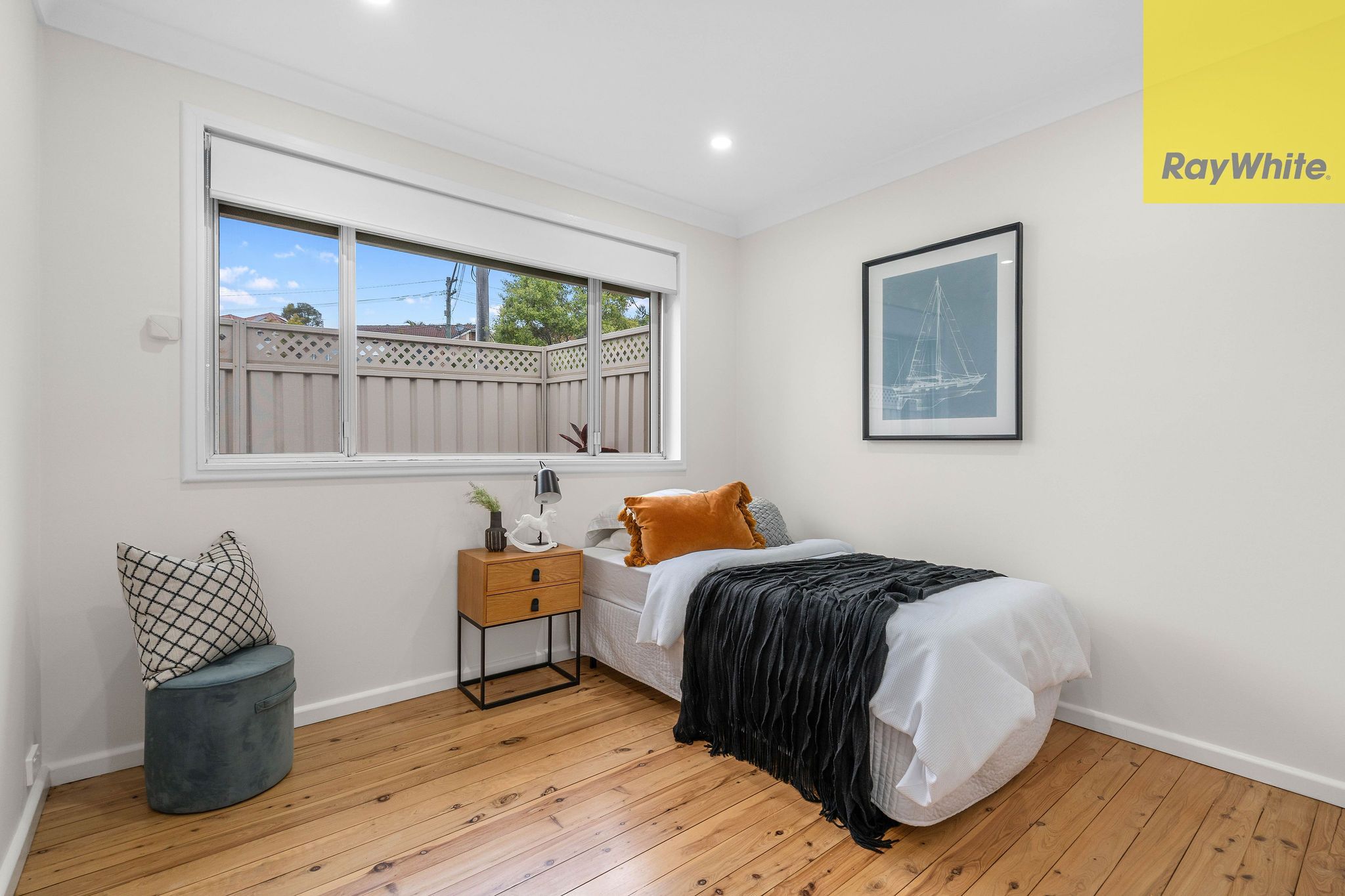 979 Henry Lawson Drive — photo 9 of 16