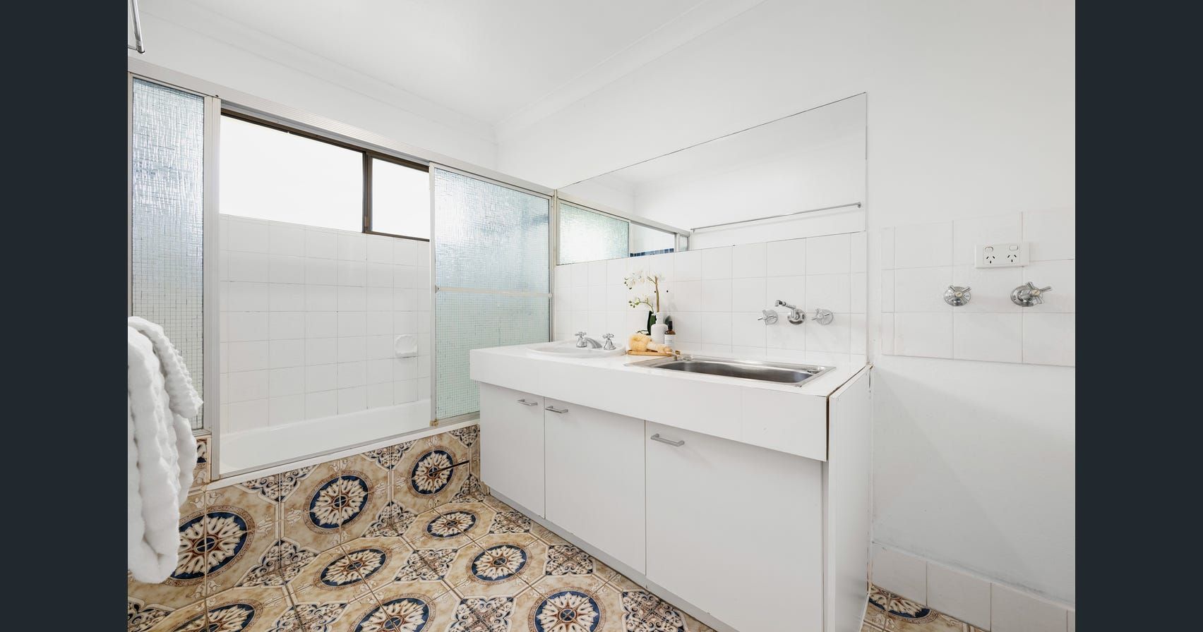 3/10 Gosford Street — photo 9 of 12