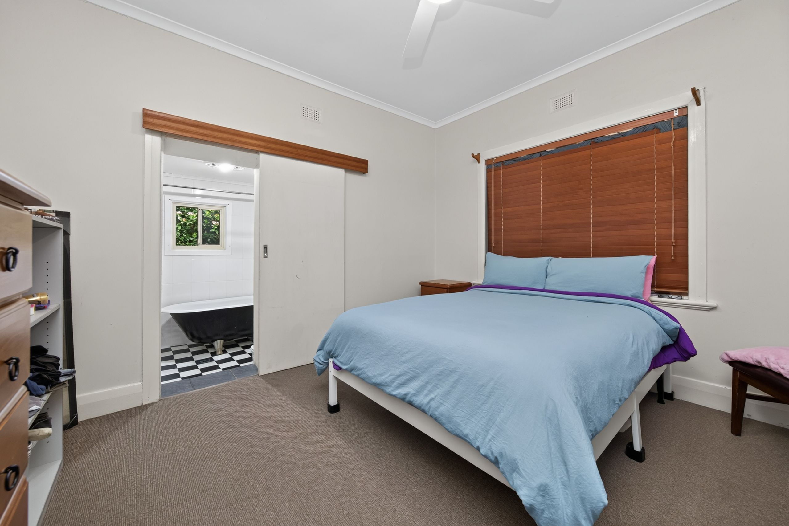 2 Warenda Road — photo 11 of 15