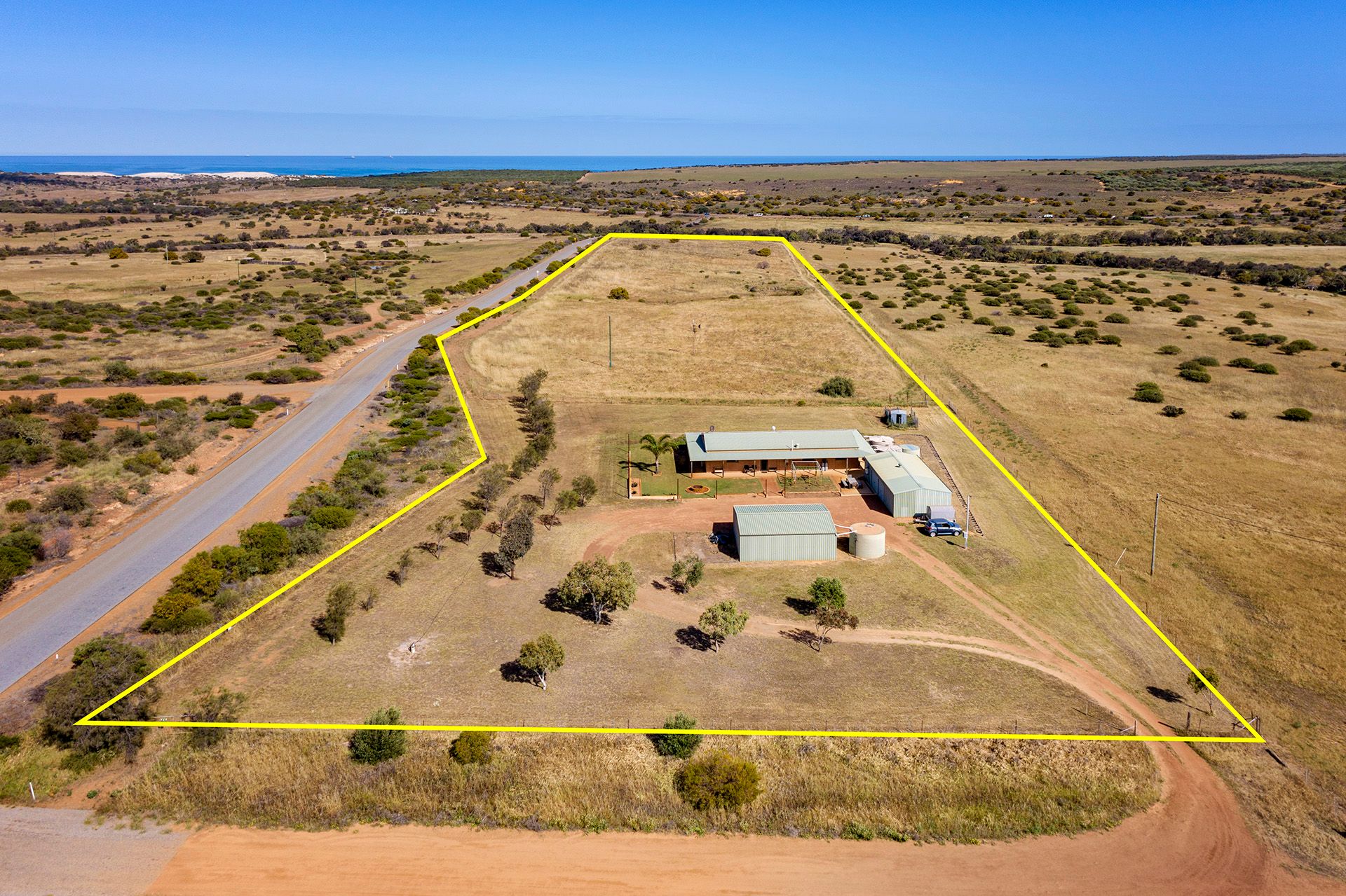 1 Dixon Place, White Peak, WA 6532