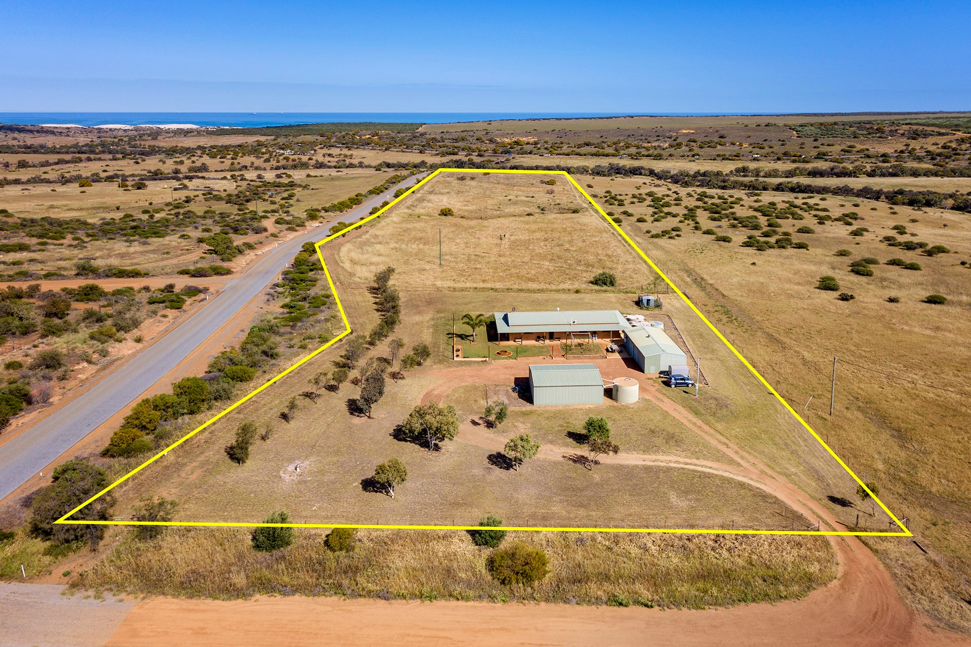 1 Dixon Place, White Peak, WA 6532
