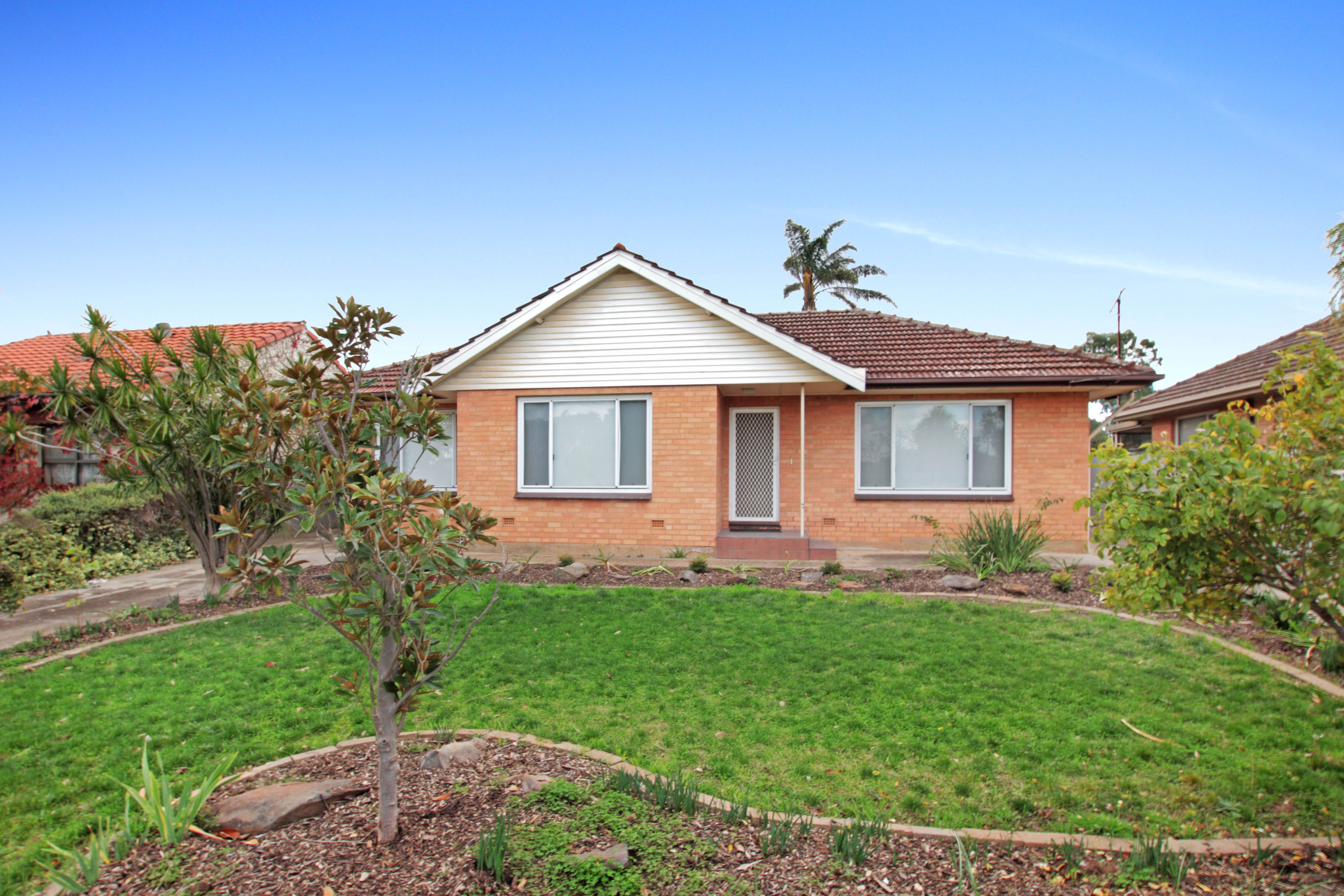 5 Maidos Grove, Valley View, SA 5093