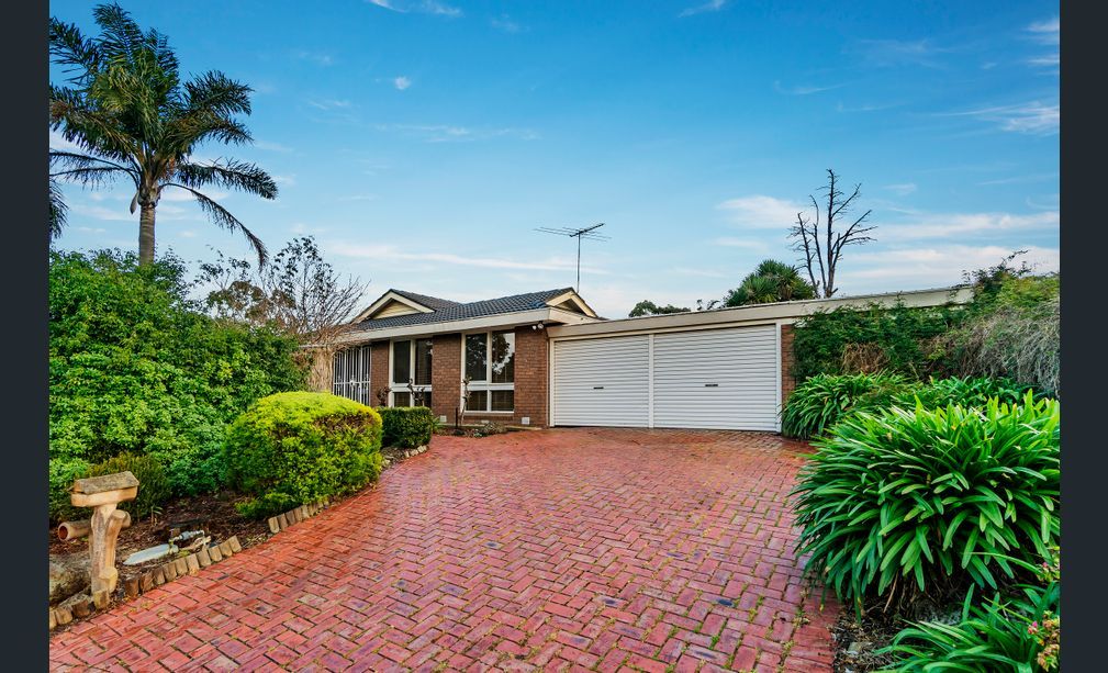14 Mowbray Drive, Wantirna South, VIC 3152