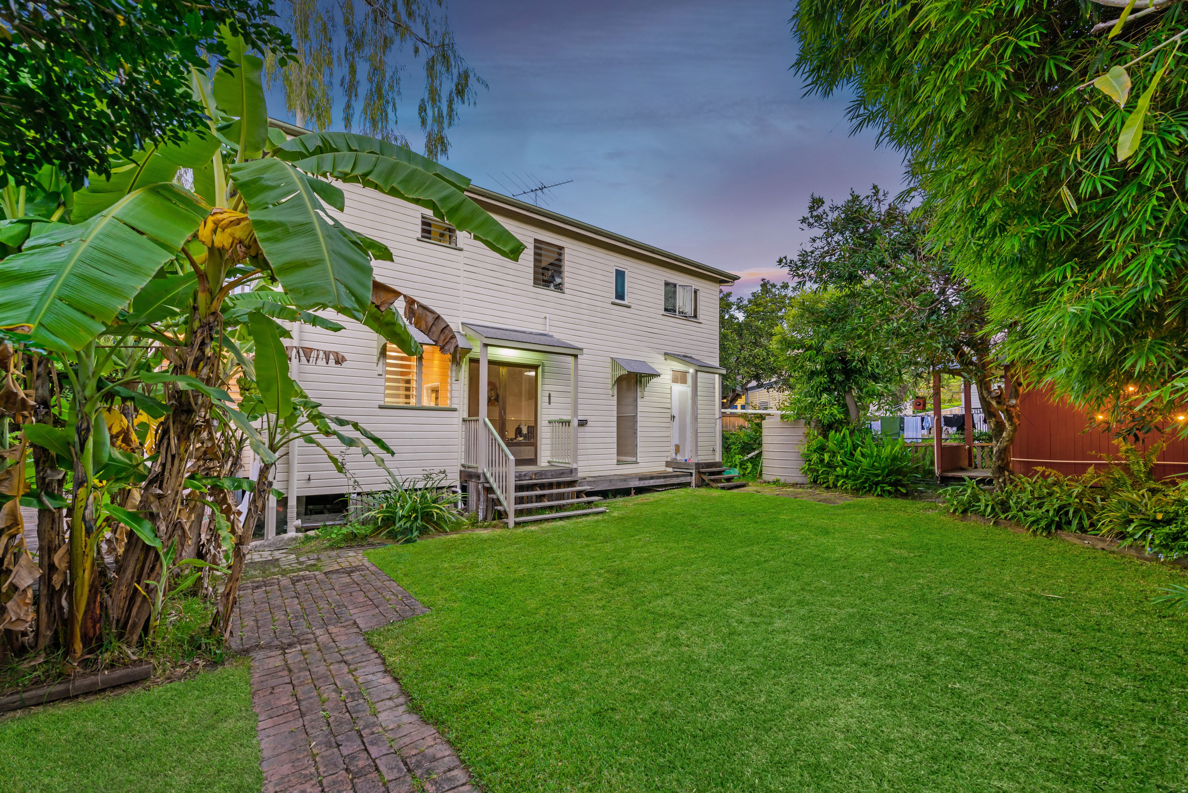 15 Wylie Avenue, Coorparoo, QLD 4151