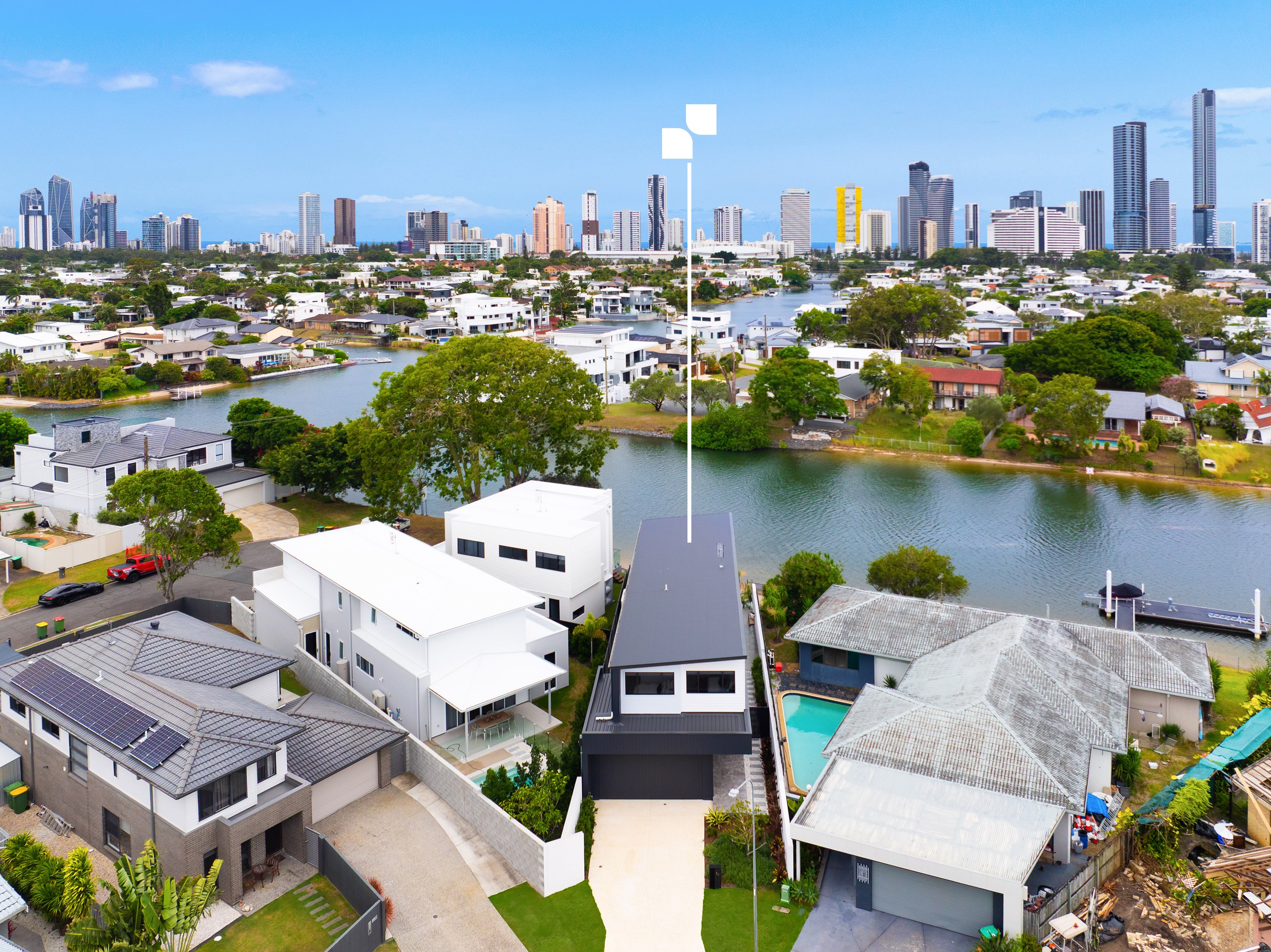 14 Aroona Avenue, Broadbeach Waters, QLD 4218