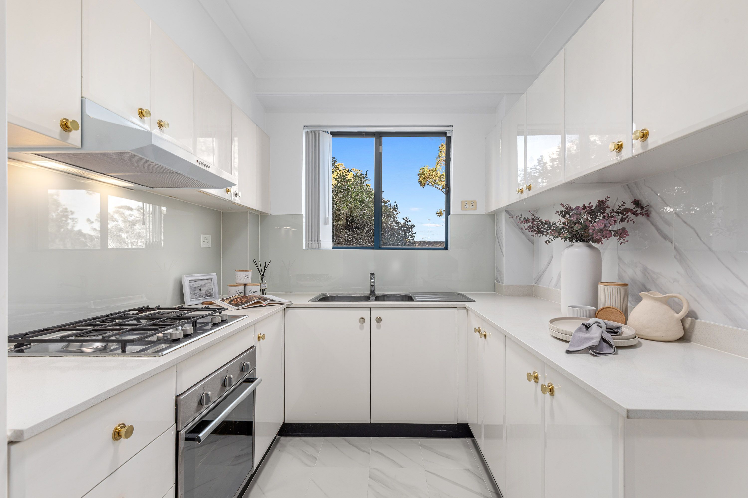 28/1 Hillcrest Avenue — photo 4 of 12