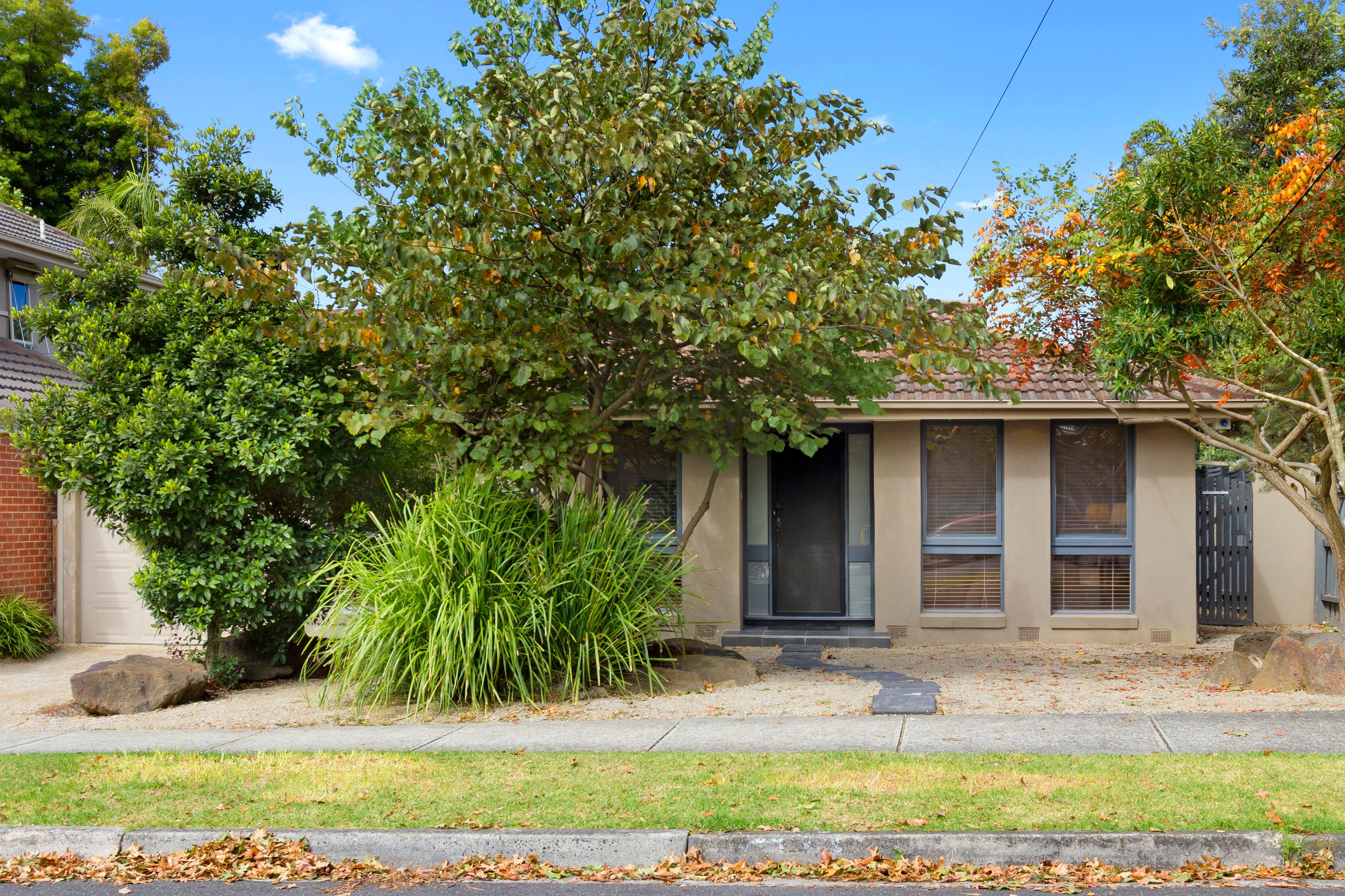 62 Lucknow Street, Mitcham VIC 3132
