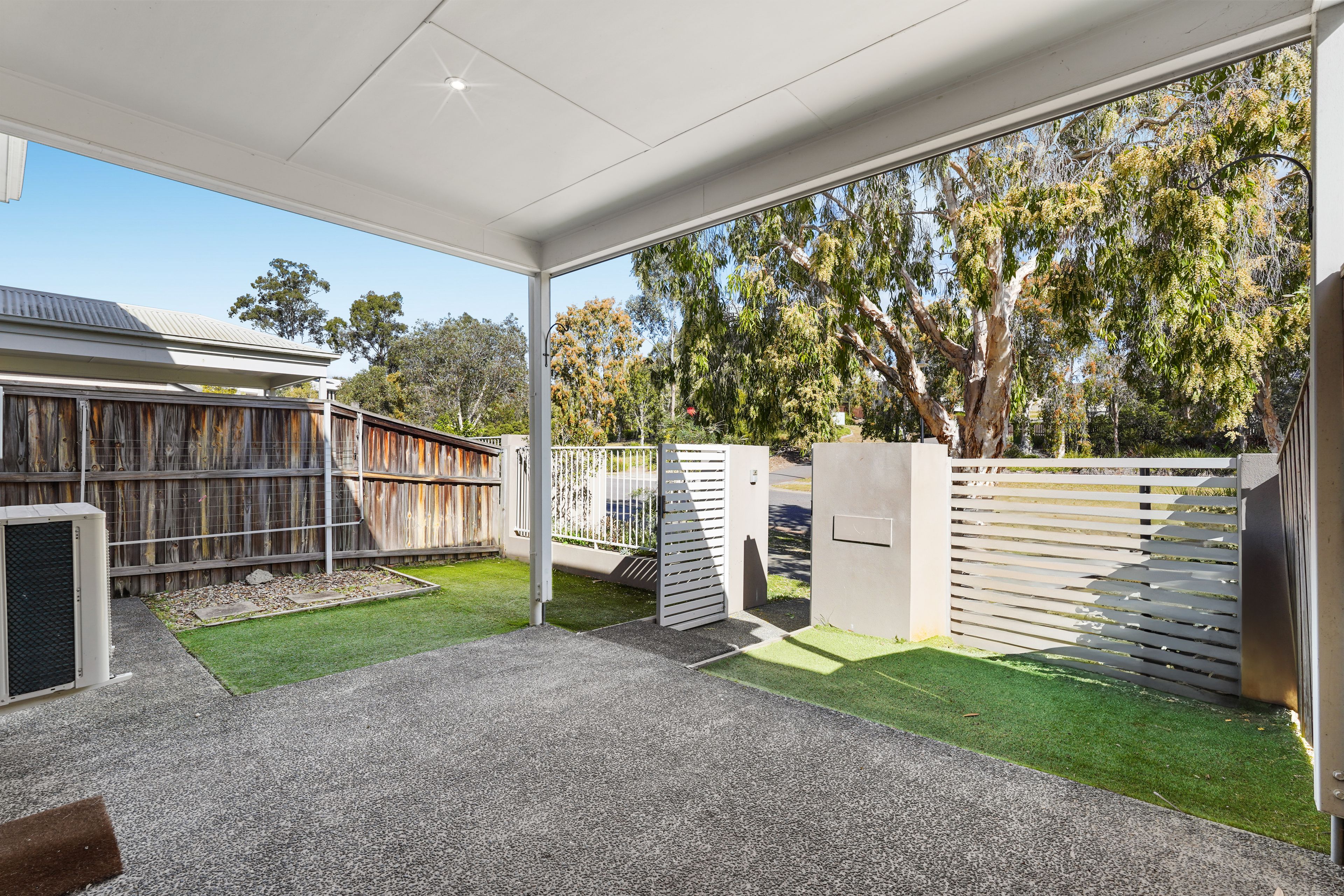3/4 Tea Trees Avenue — photo 14 of 22