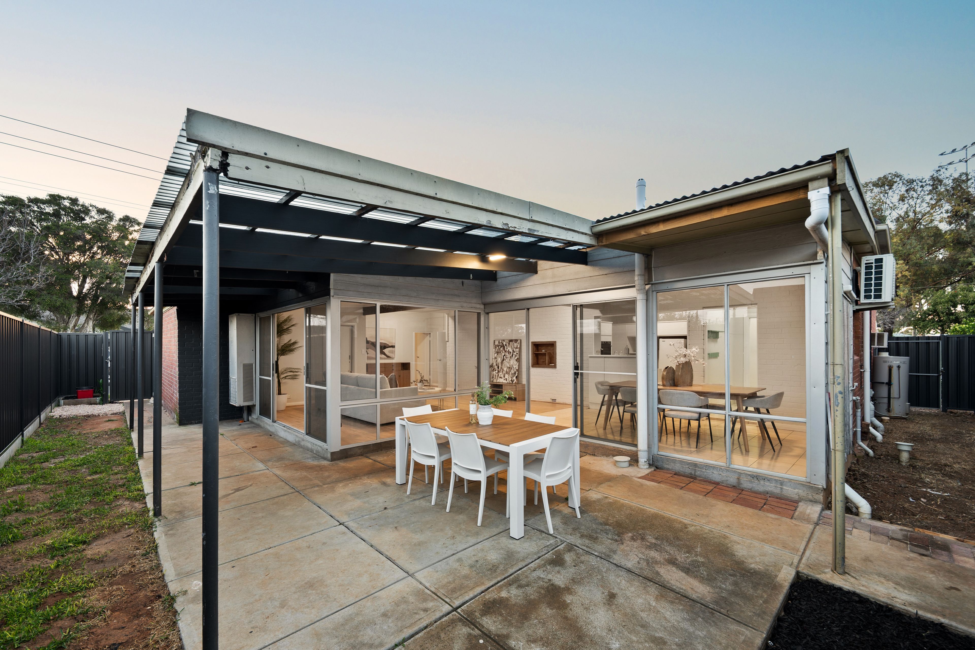 31 Glen Lossie Street — photo 18 of 21