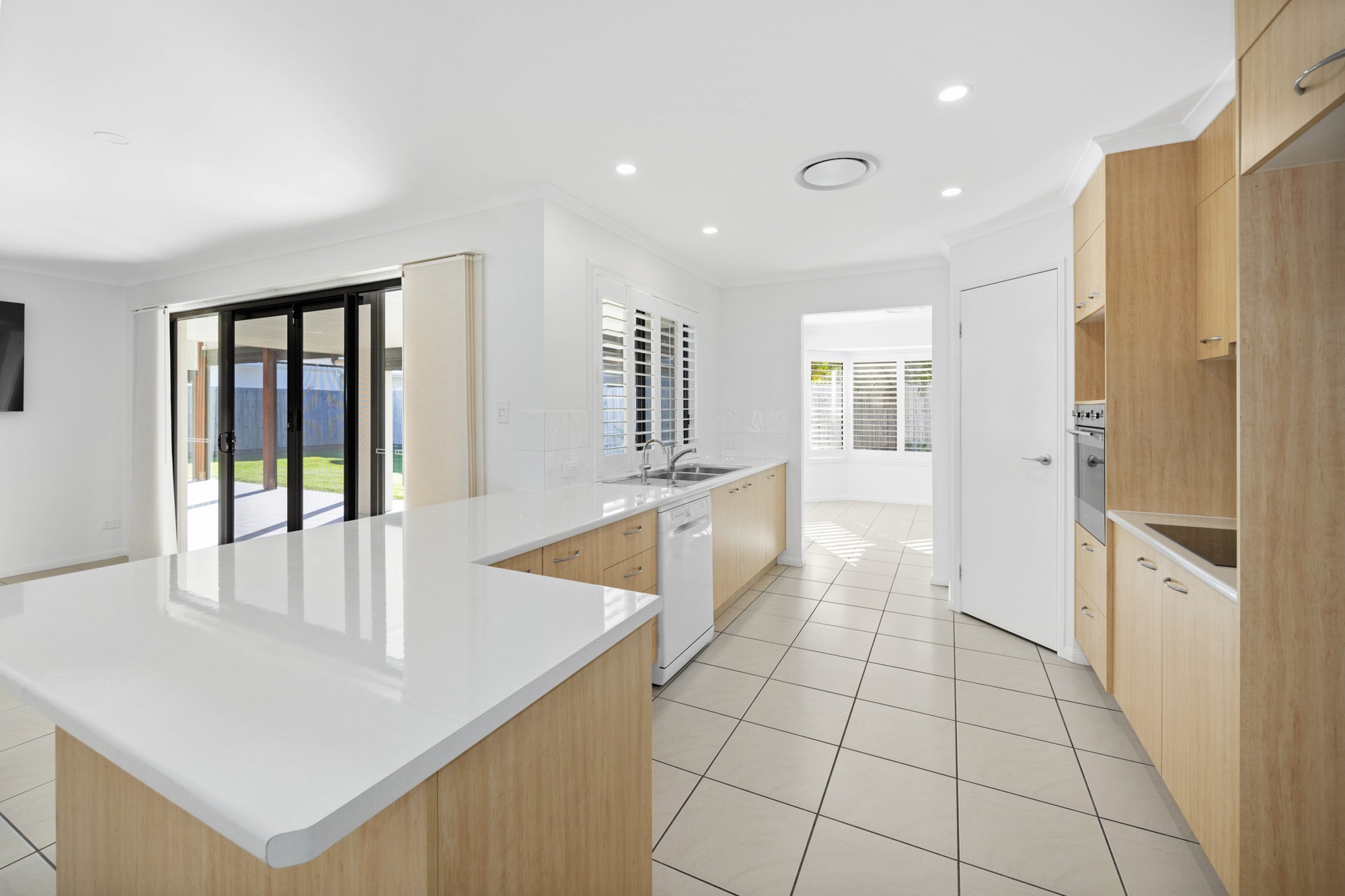 4 Komodo Court, Parrearra, QLD 4575