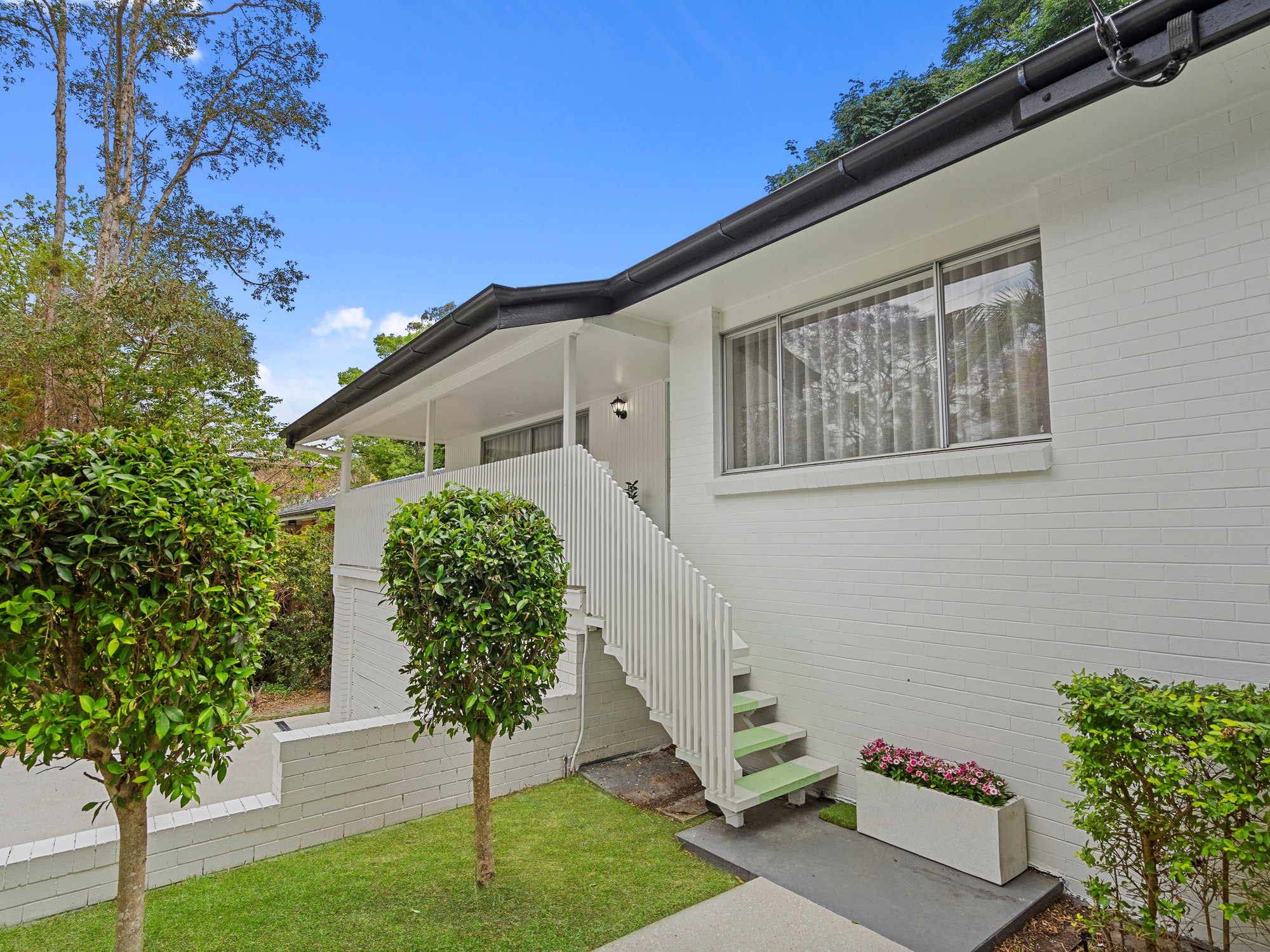 1 Harvard Street, Kenmore, QLD 4069