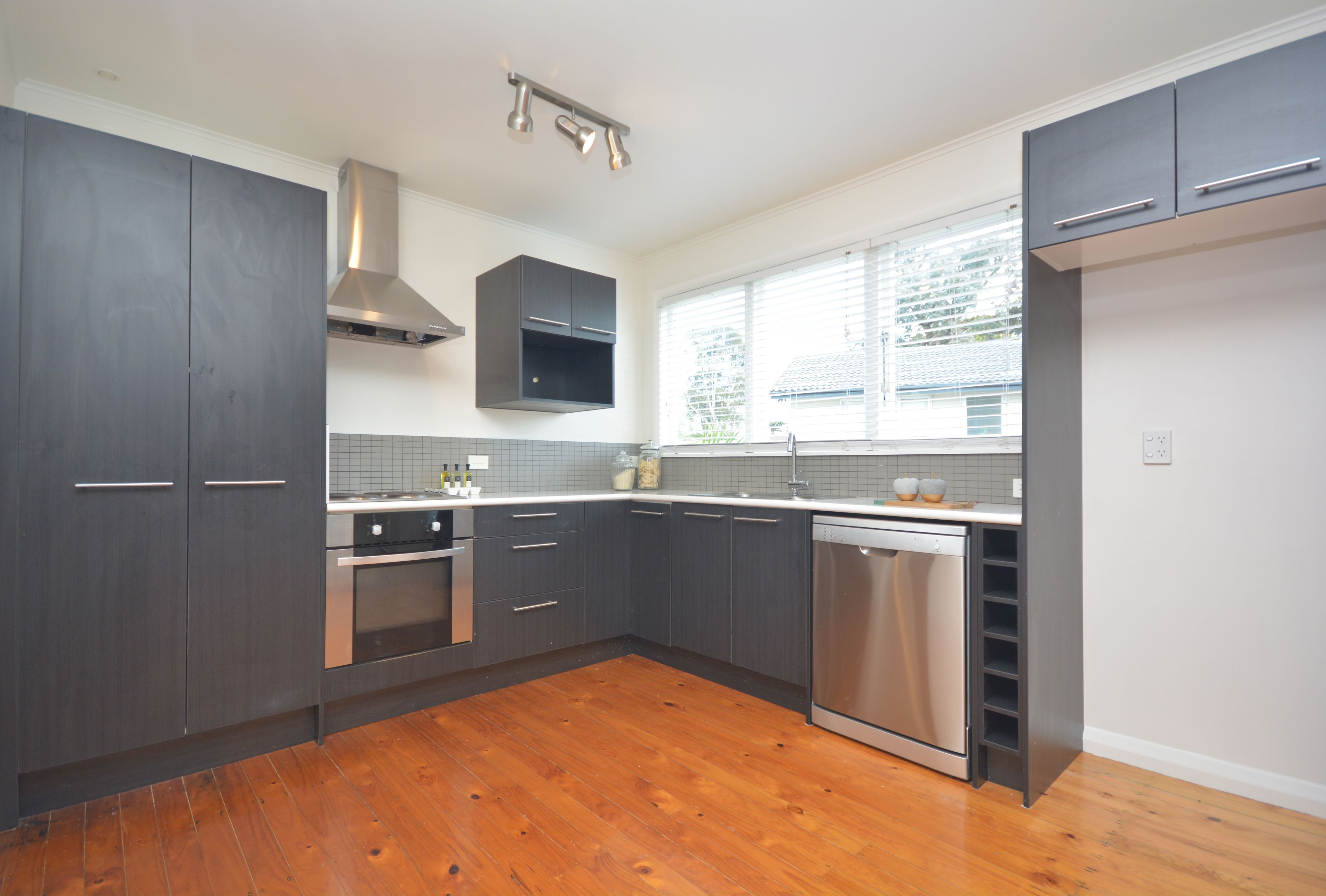 60B Swaffield Road, Papatoetoe, Manukau City