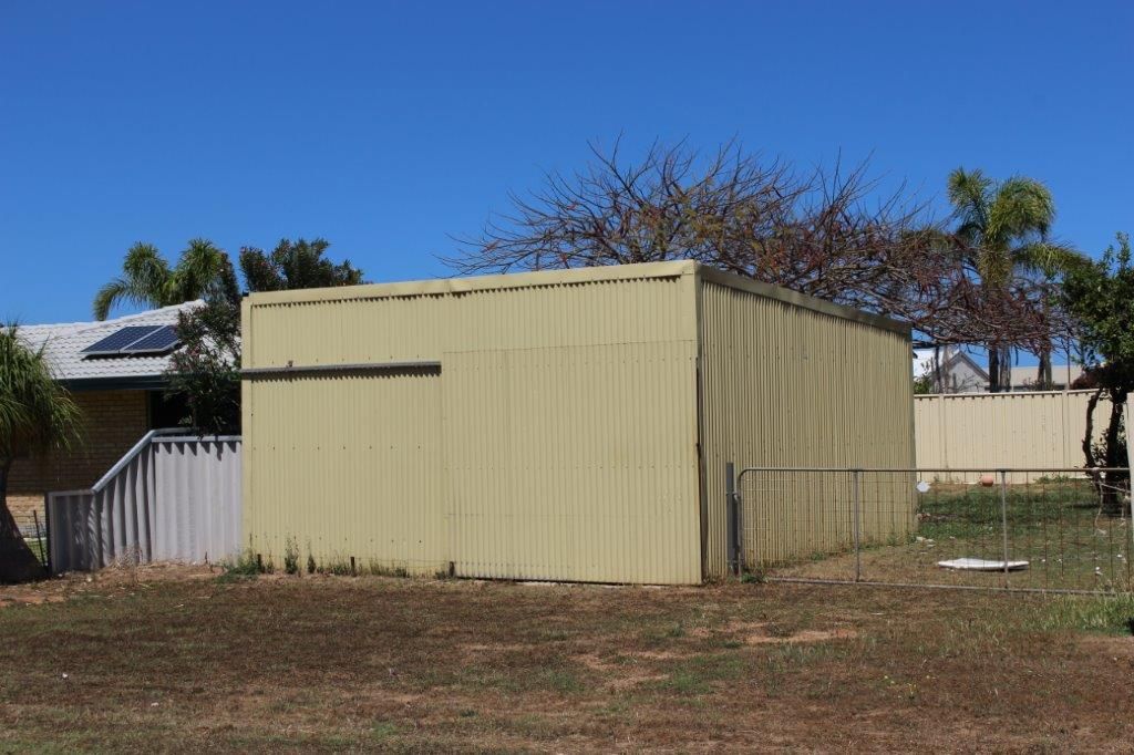 4 Delmage Street, Dongara, WA 6525
