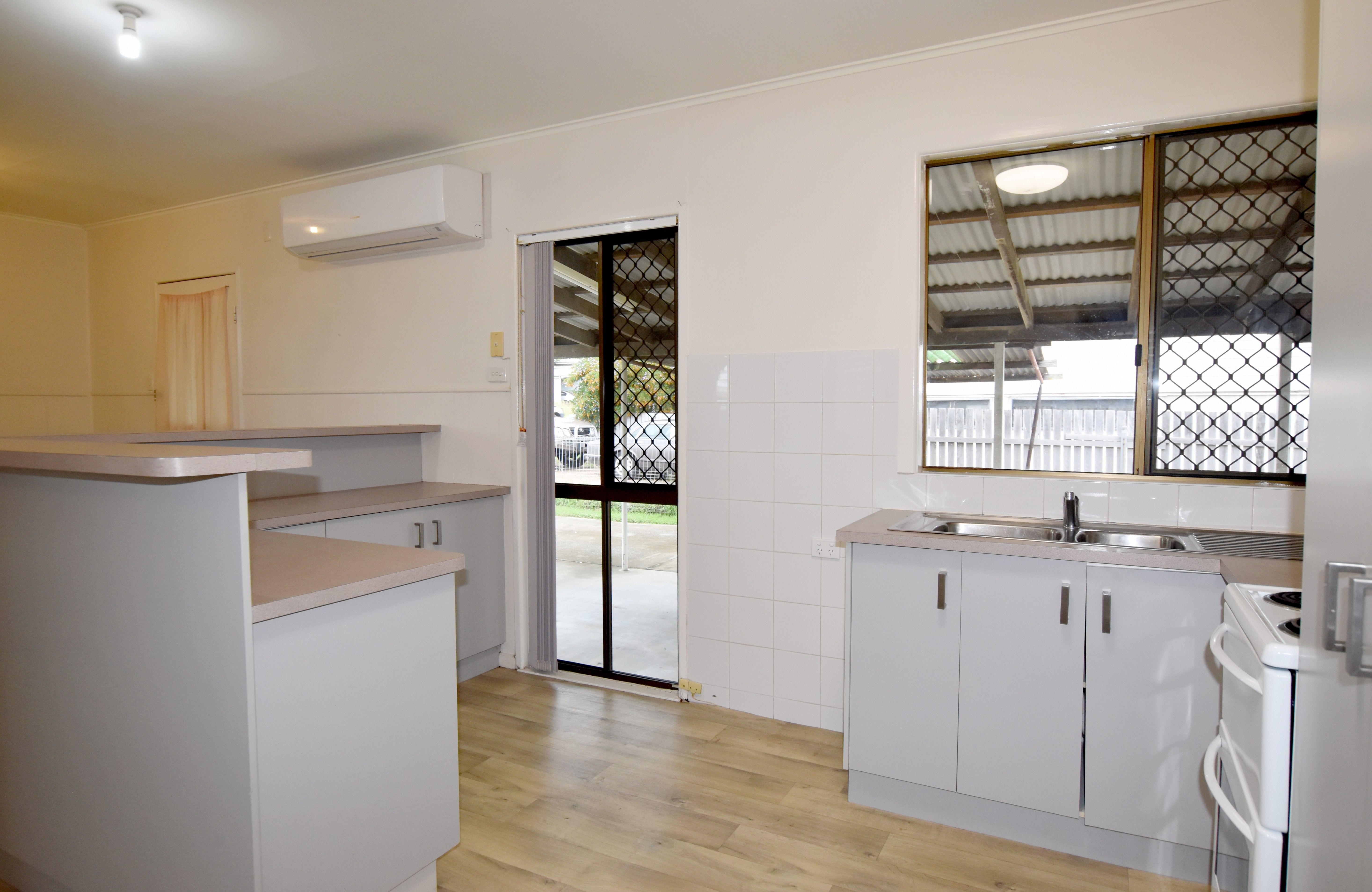 1a Rossella Street, West Gladstone, QLD 4680