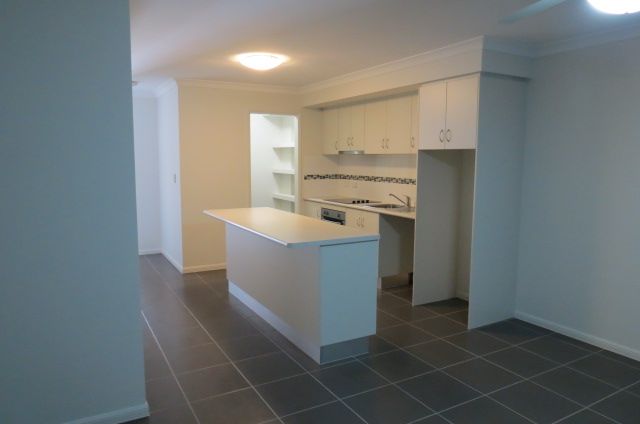 4/18 Theresa Street, Emerald, QLD 4720