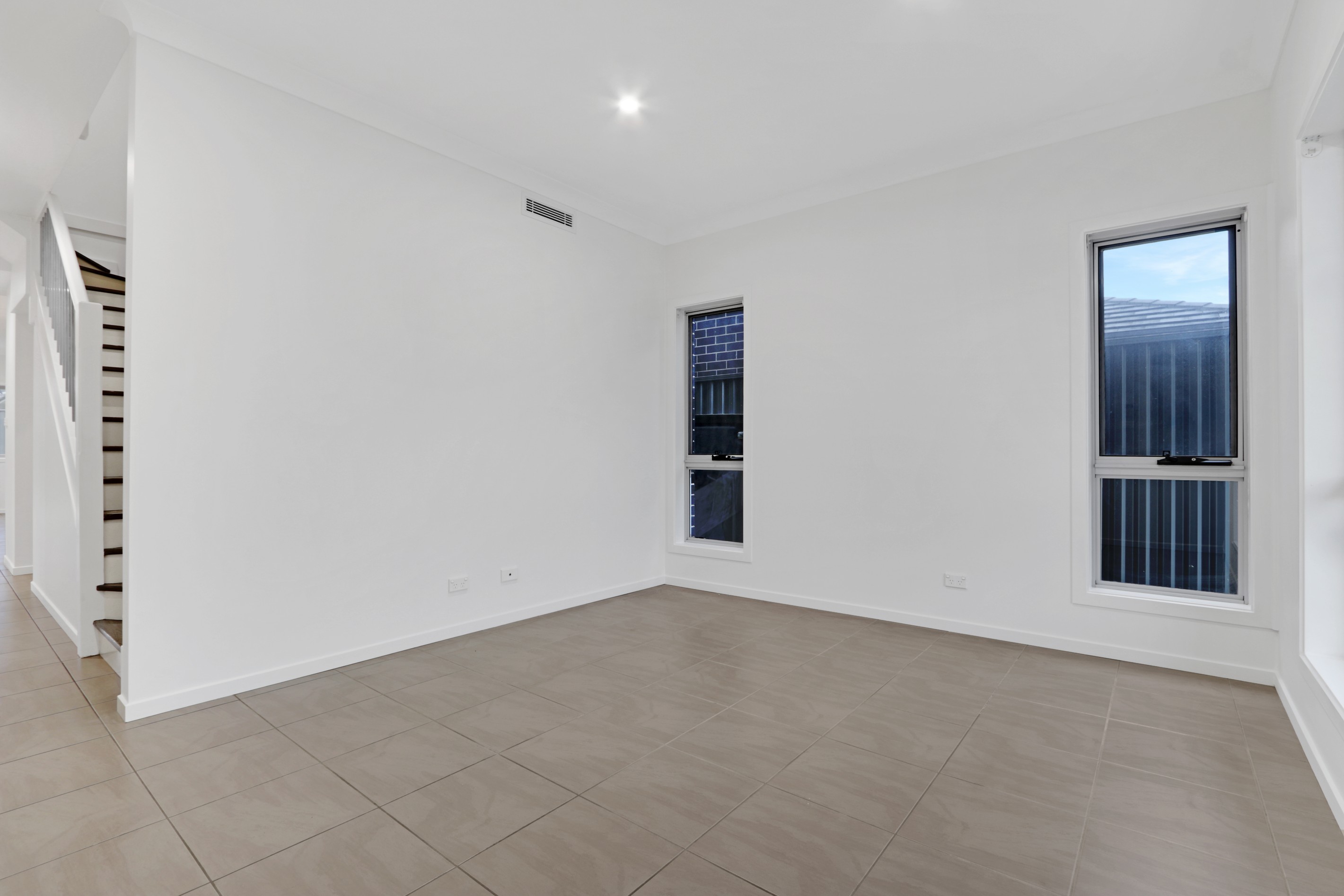 5 Irving Terrace, Middleton Grange, NSW 2171