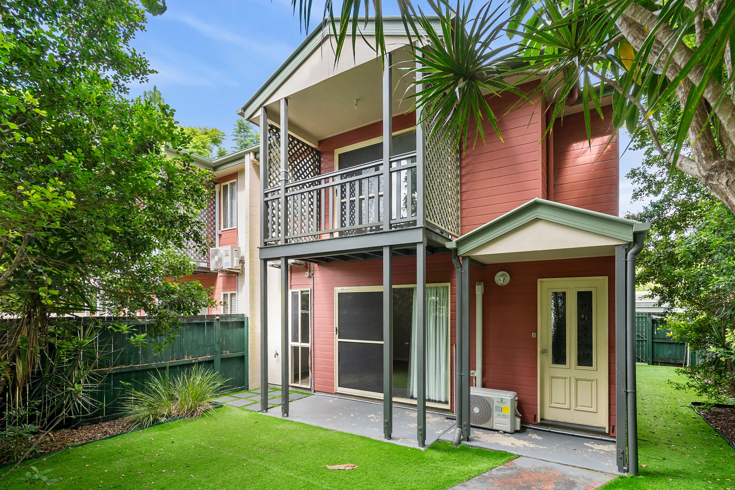 16 Swan Street, Beerwah QLD 4519