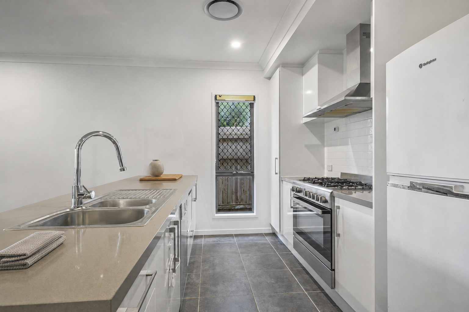 18 Bloomfield Street, Pallara, QLD 4110