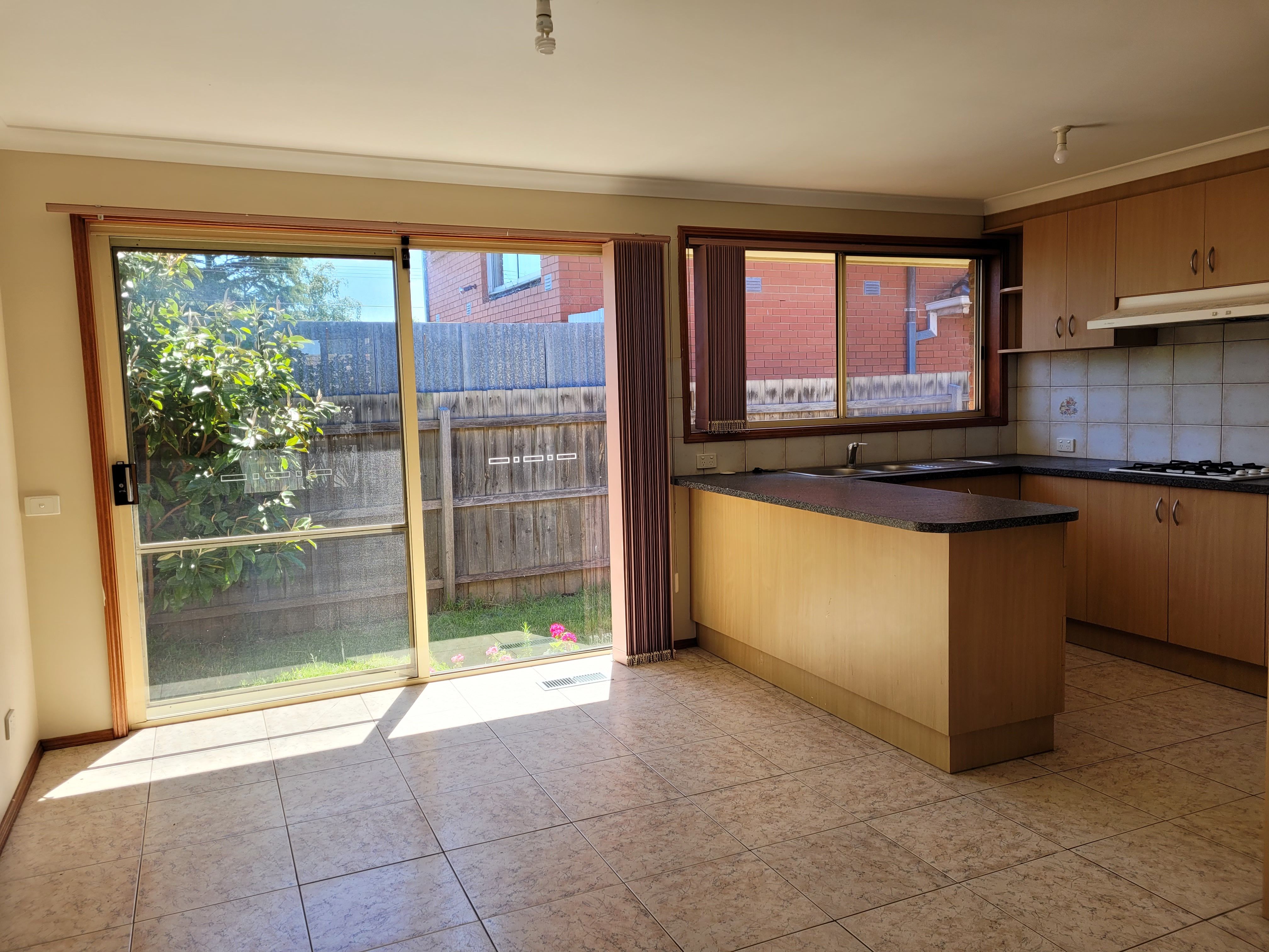 2/4 Boyd Avenue, Oakleigh East, VIC 3166
