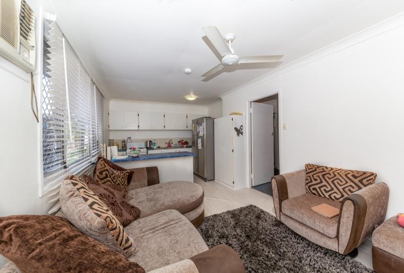 9-5 Proud Street, Labrador, QLD 4215