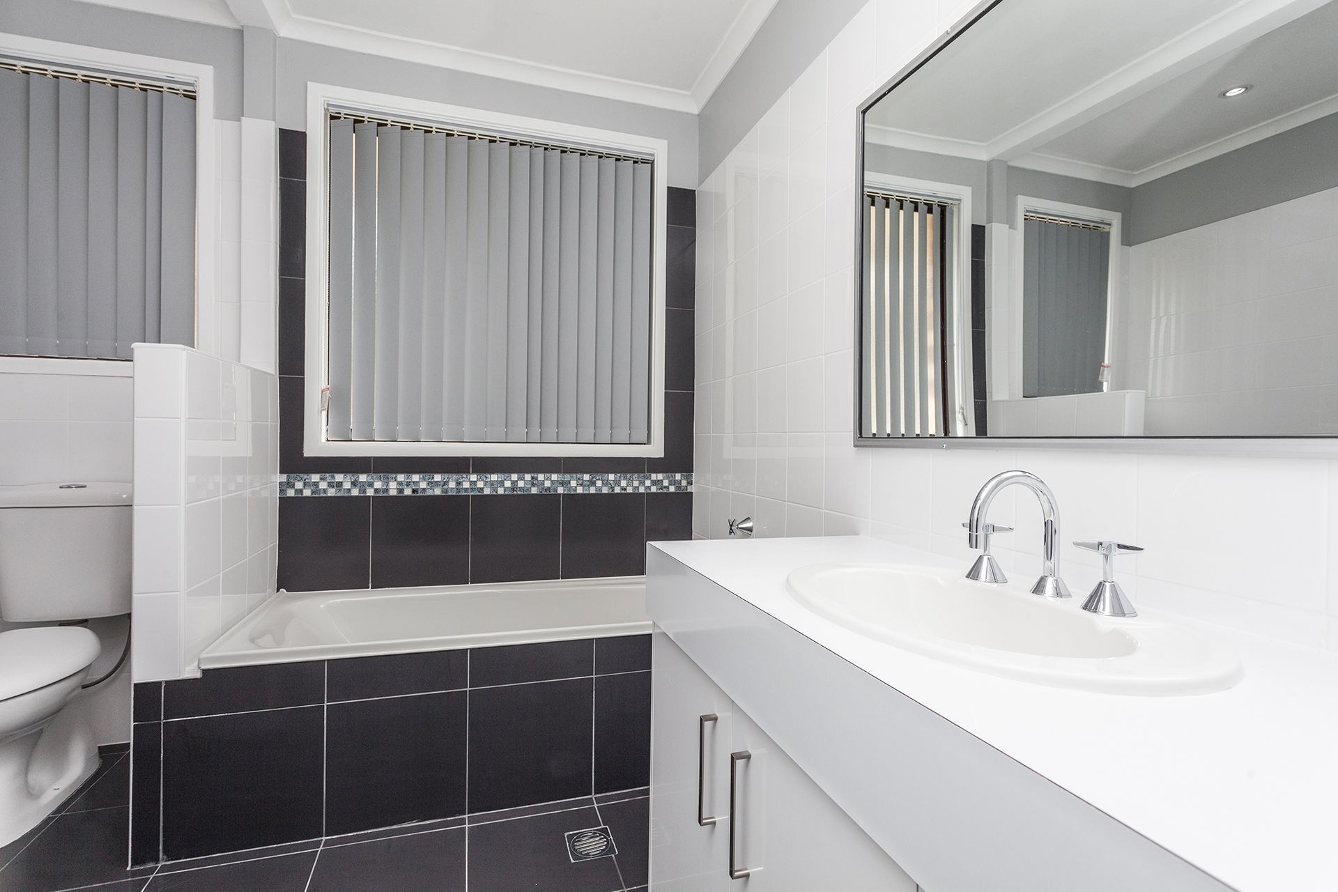14 Jarrah Way, Albion Park Rail, NSW 2527