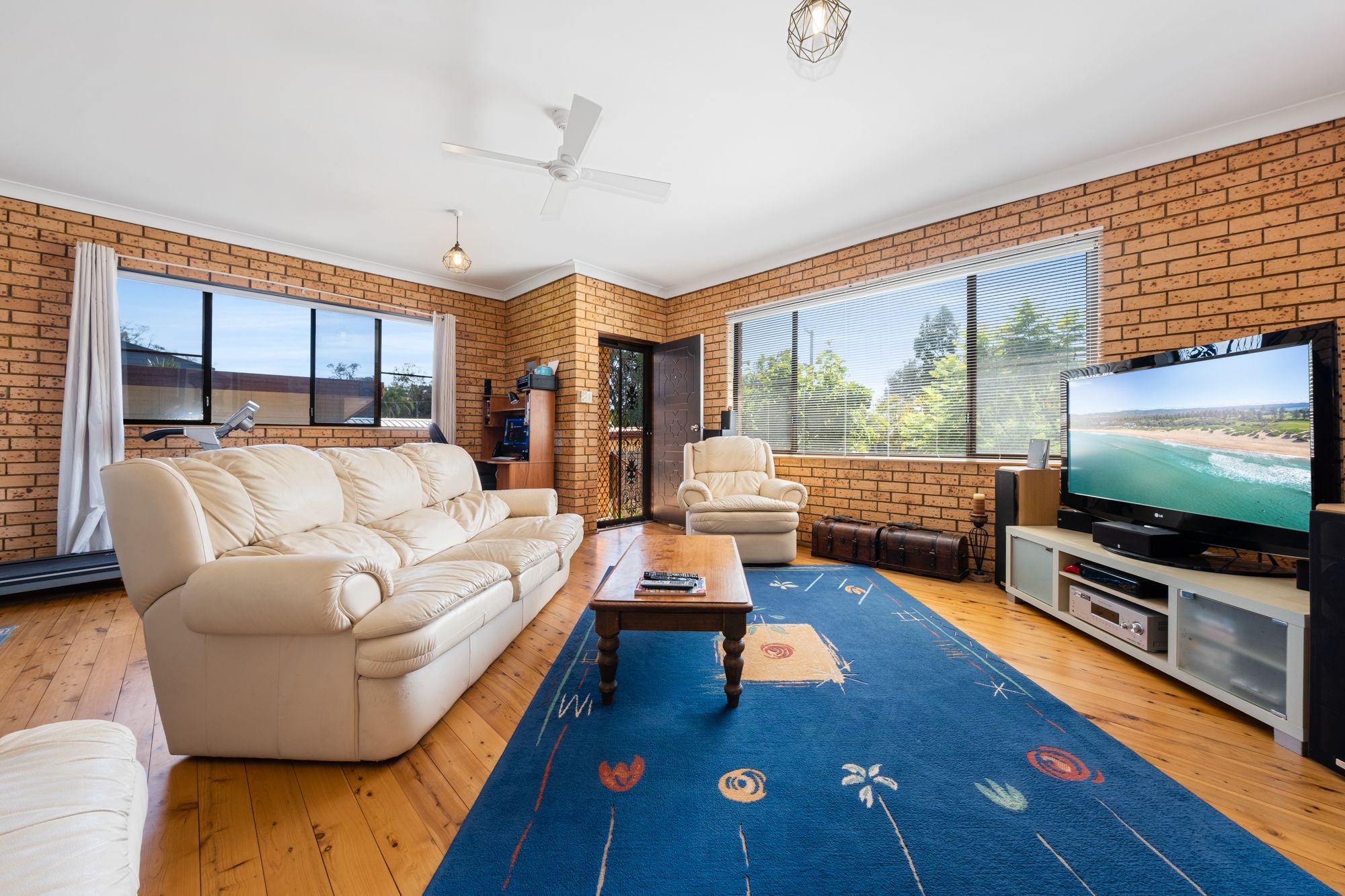 230 Lakedge Avenue, Berkeley Vale, NSW 2261