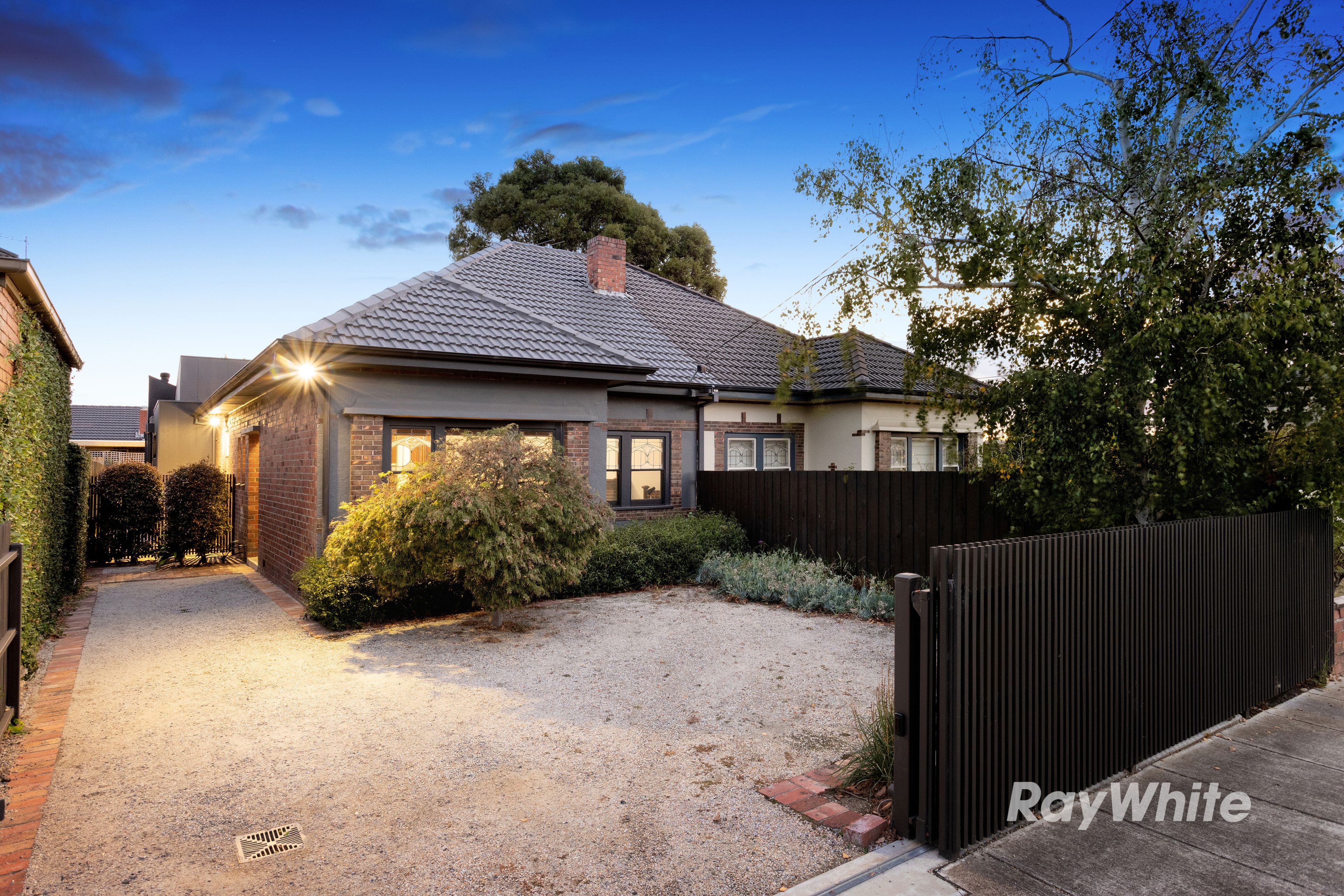 23 Frogmore Road, Carnegie VIC 3163