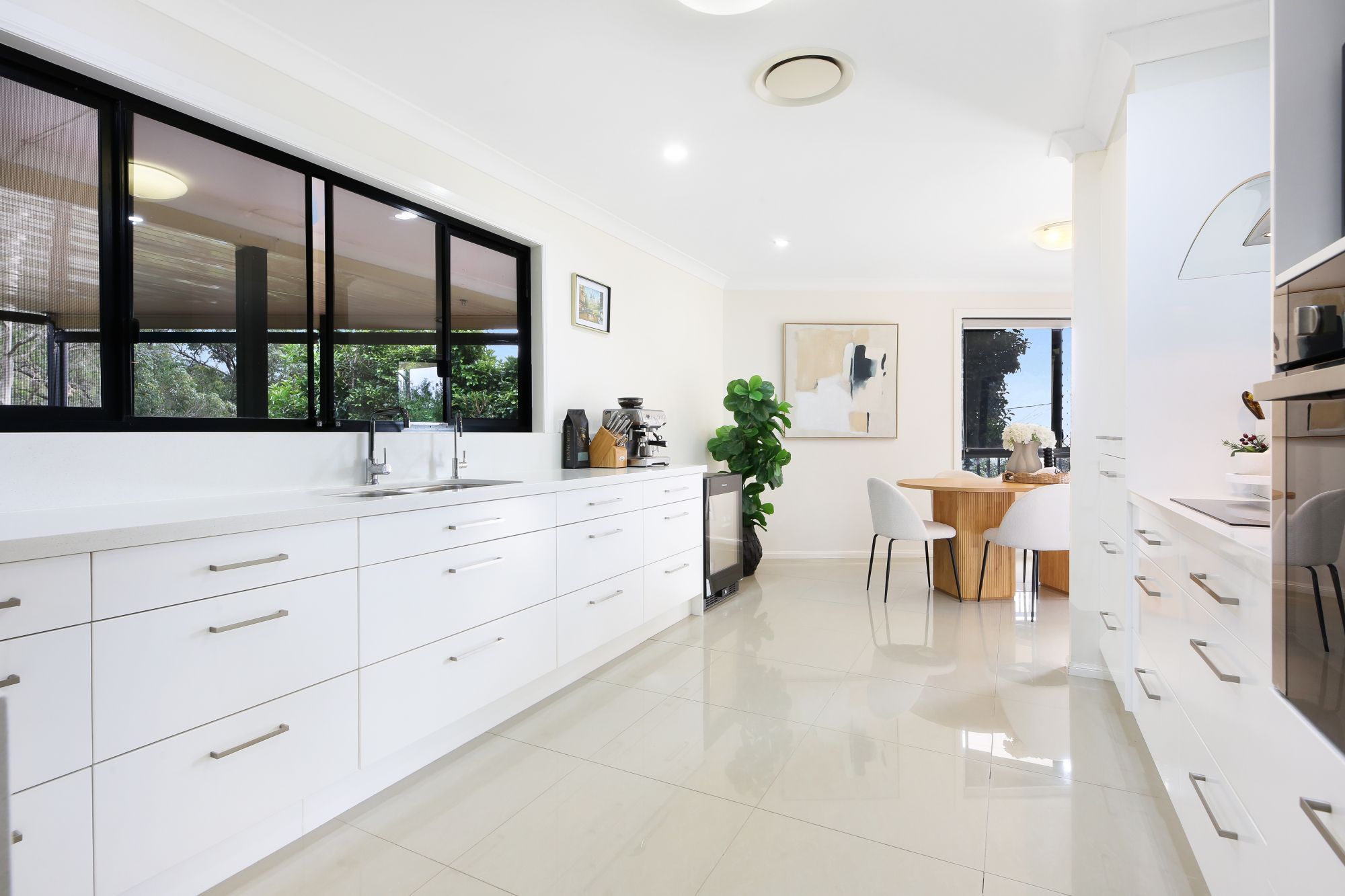 19 Raffles Court — photo 11 of 28