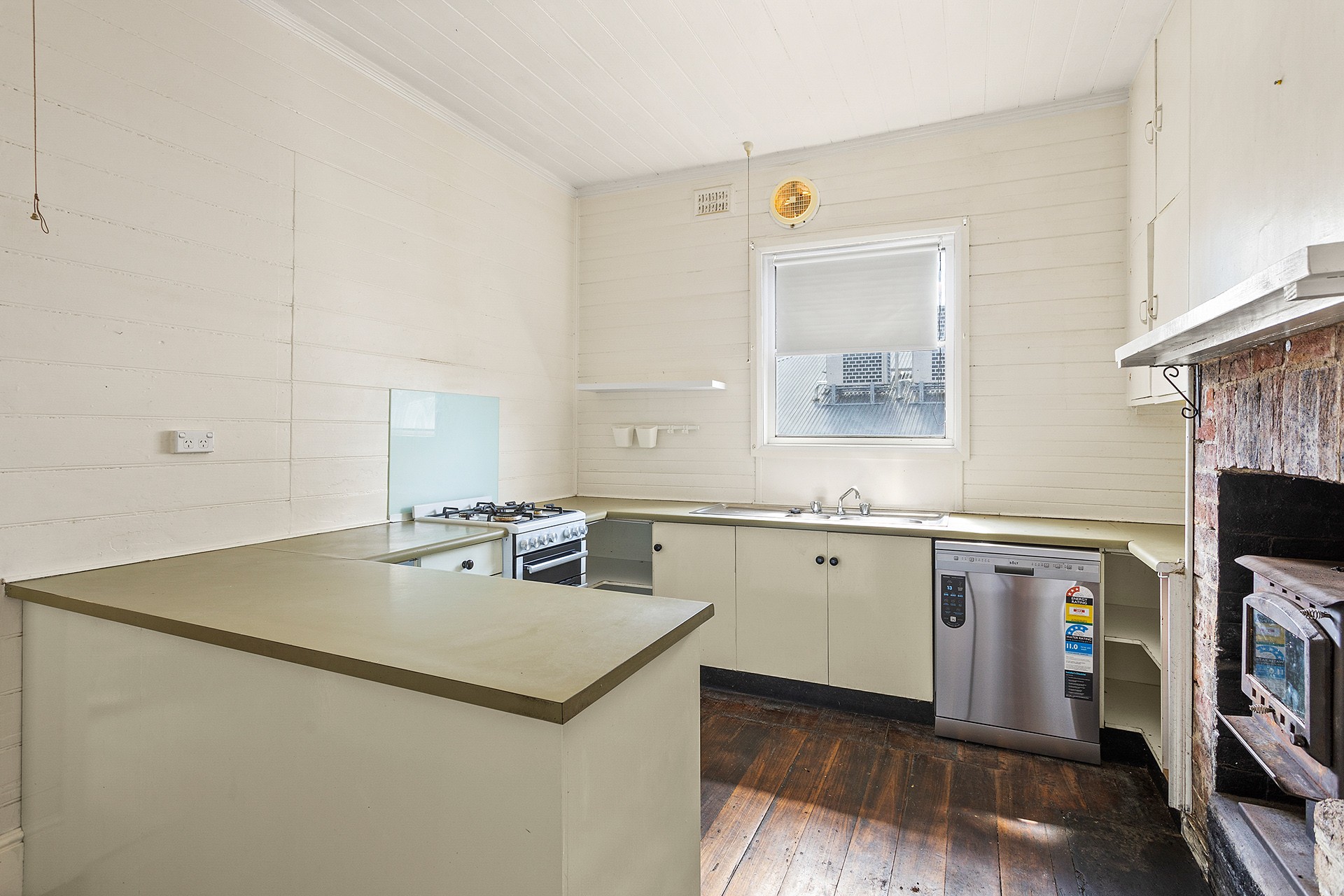 1 Spring Lane, Moss Vale, NSW 2577