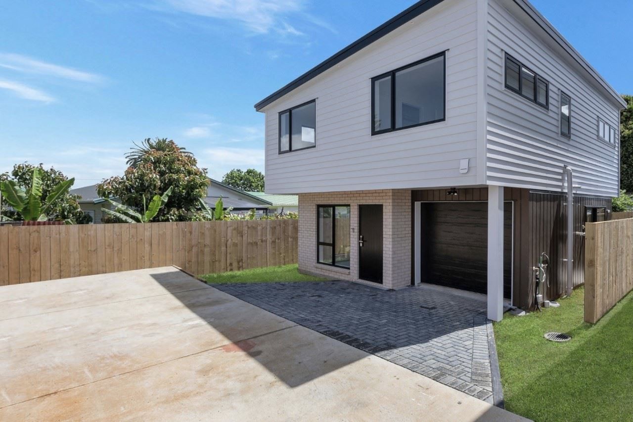 451E Massey Road, Papatoetoe, Manukau City 2025 Sold House Ray