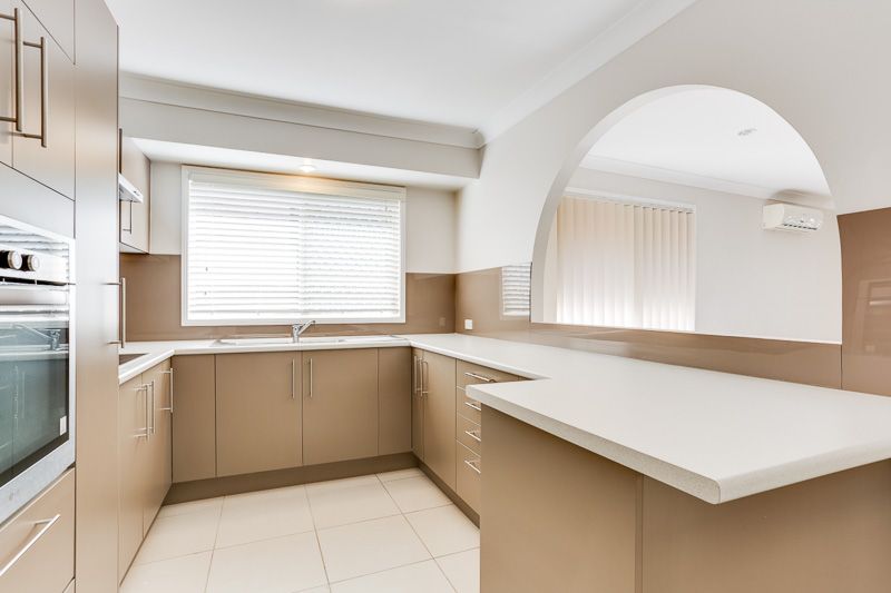 33 Baxter Crescent, Forest Lake, QLD 4078
