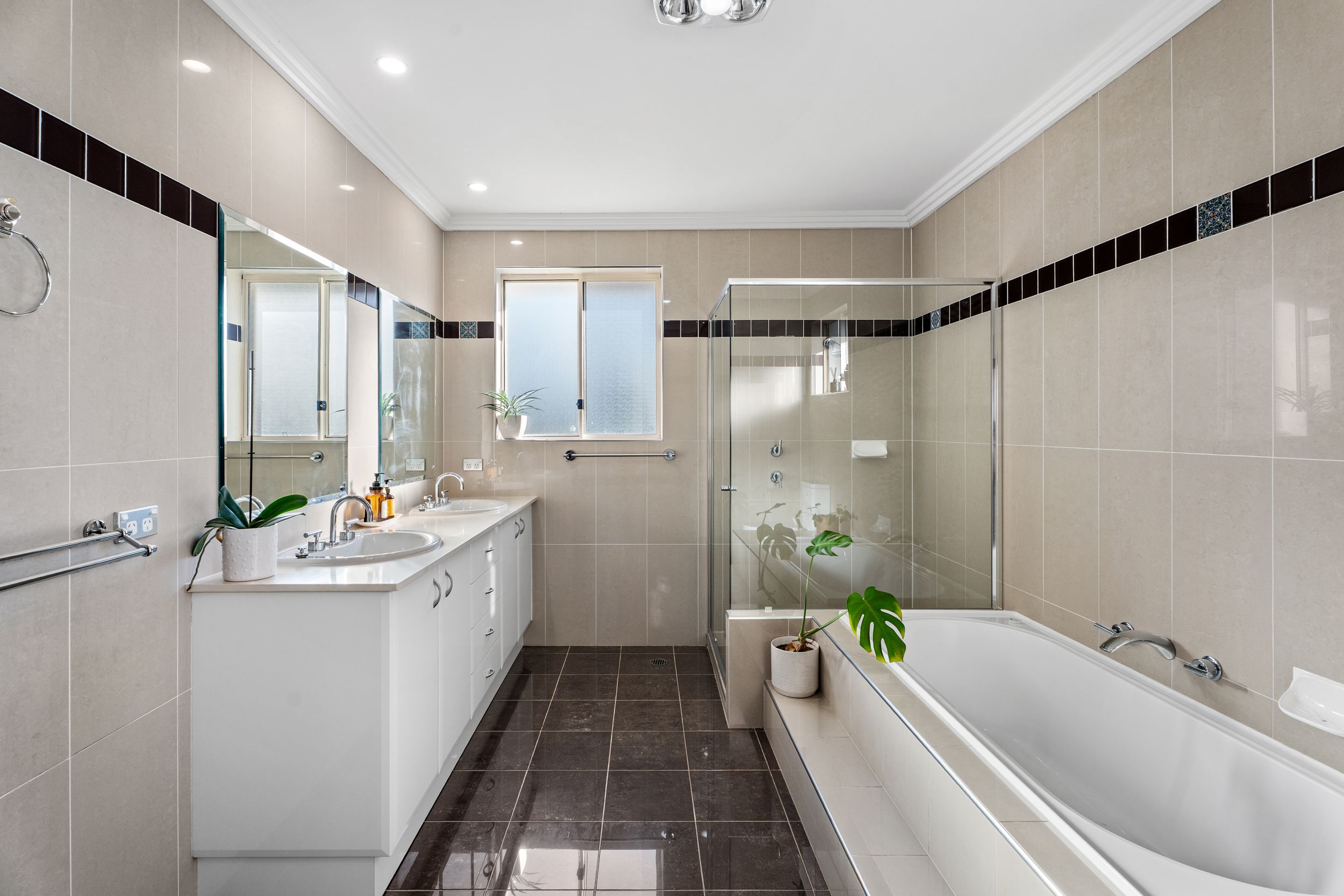 113 Glengarry Drive, Glenmore Park, NSW