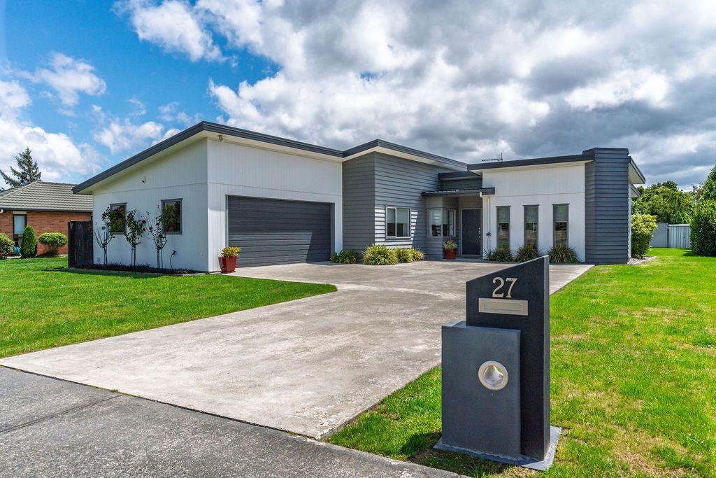 27 Armstrong Avenue, Carterton, Carterton District